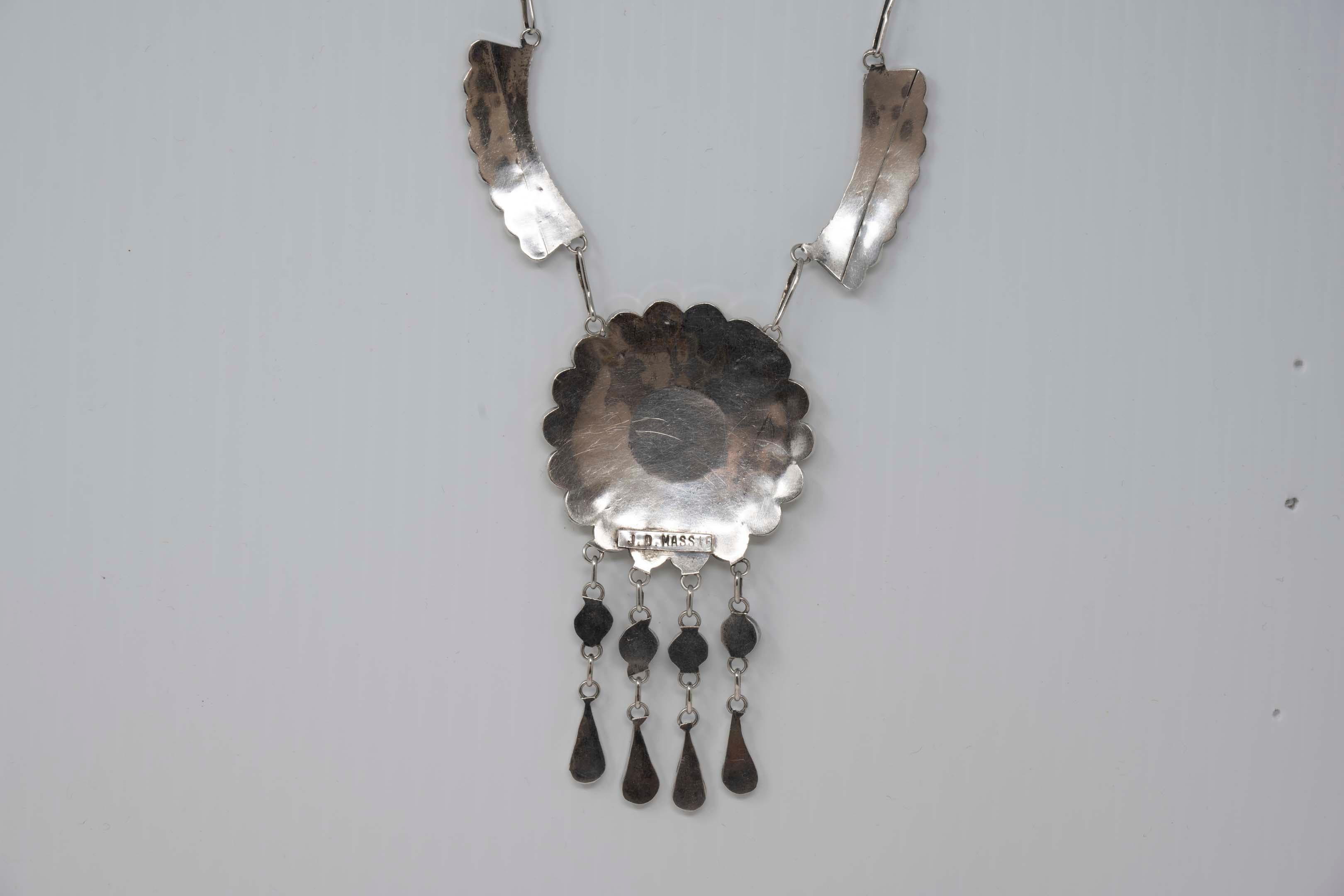 Amérindien J.D. Massie Zuni, collier d'artiste en argent Bon état - En vente à Montreal, QC