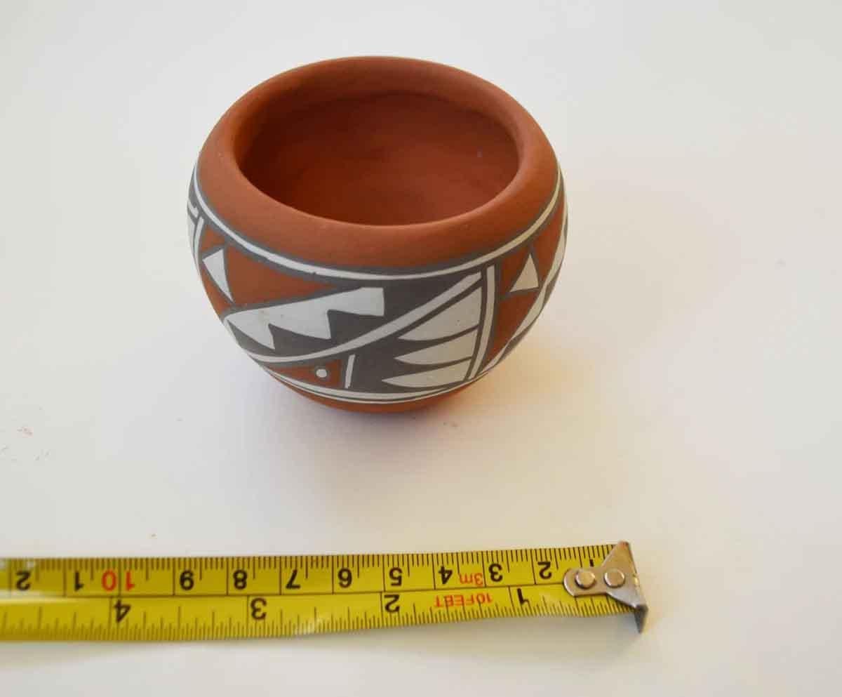 latin american pottery