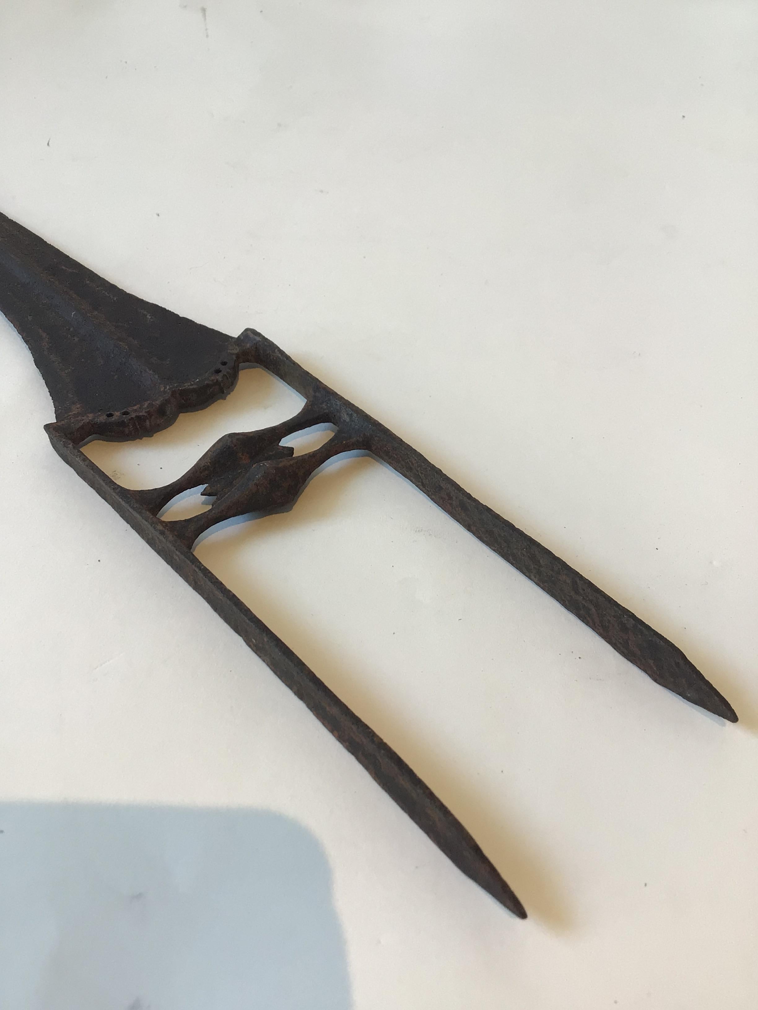 Indian Metal Katar In Good Condition For Sale In Tarrytown, NY
