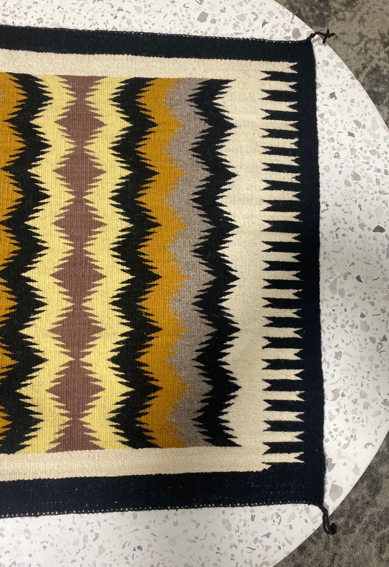 Hand-Woven Native American Navajo Handwoven Wool Geometric Rug Mat For Sale