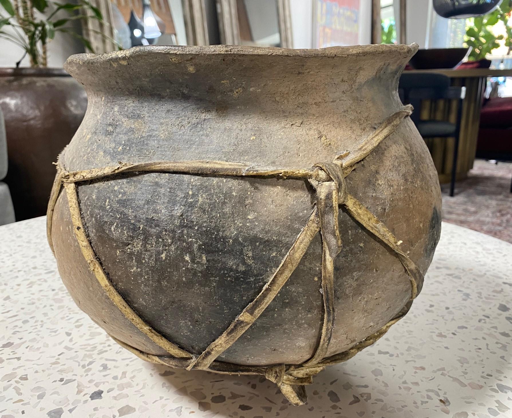 Native American Navajo Indian Hand Built Clay Pottery Bowl Jar Pot, 19th Century 6