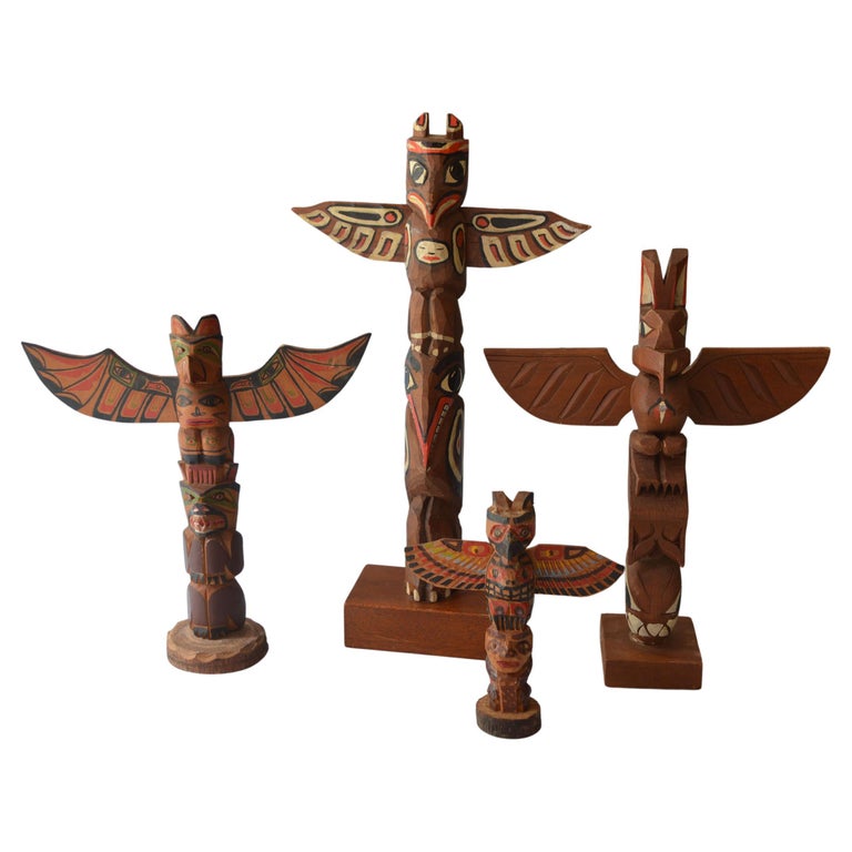 Native American North West Coast Vintage Totem Group Haida  For Sale