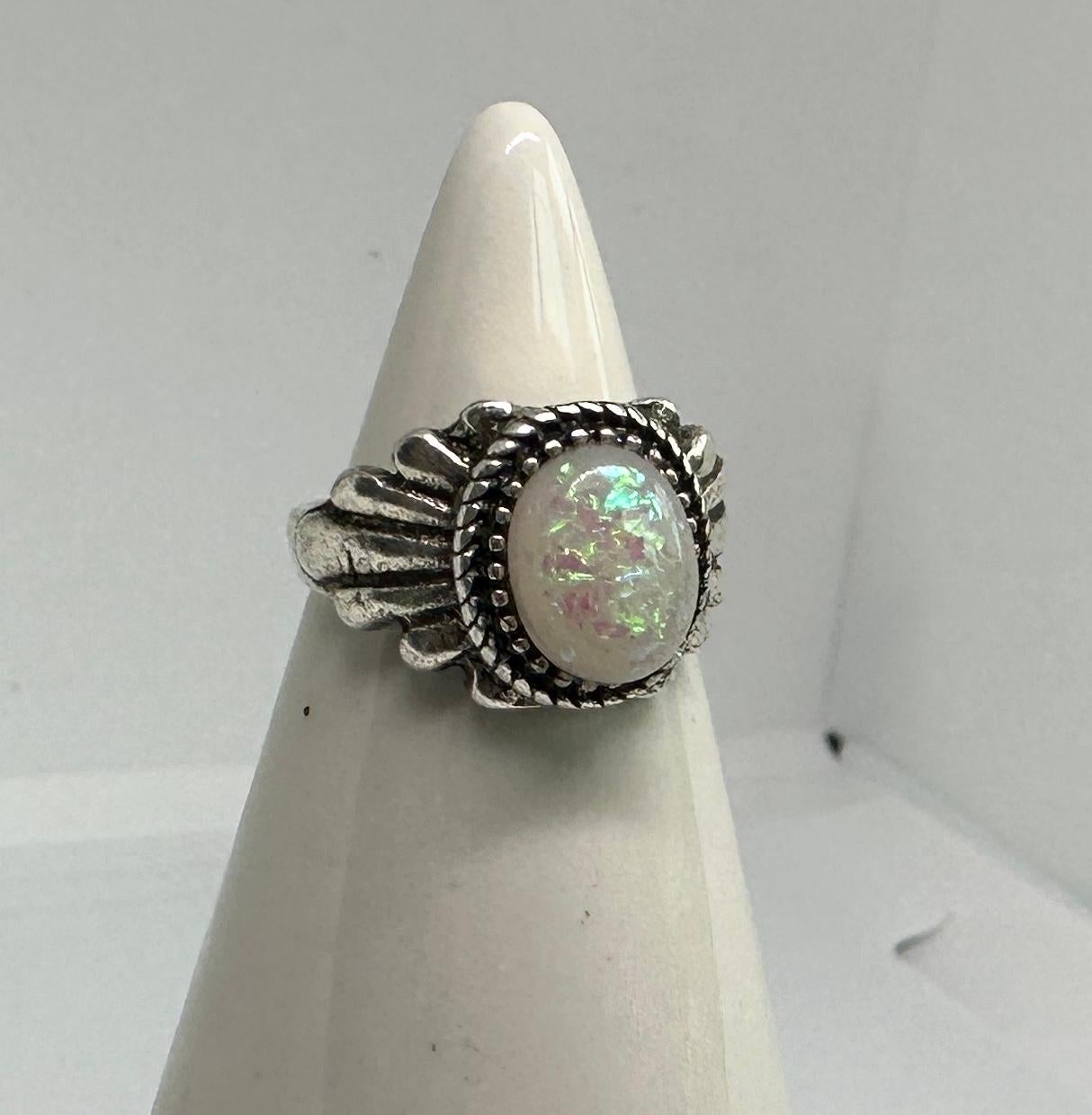 Native American Opal Ring 2.5 Carat Antique Silver For Sale 1