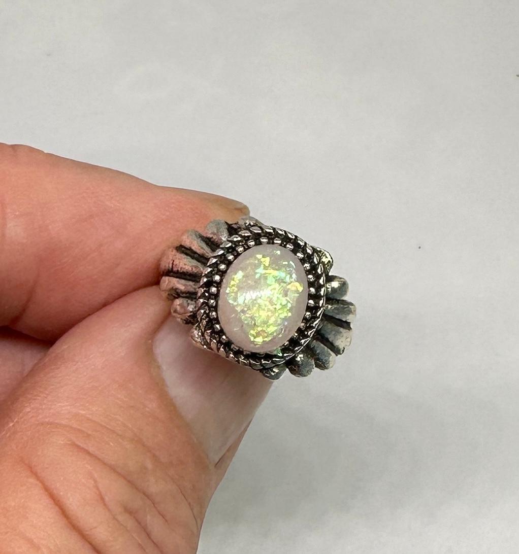 Native American Opal Ring 2.5 Carat Antique Silver For Sale 3