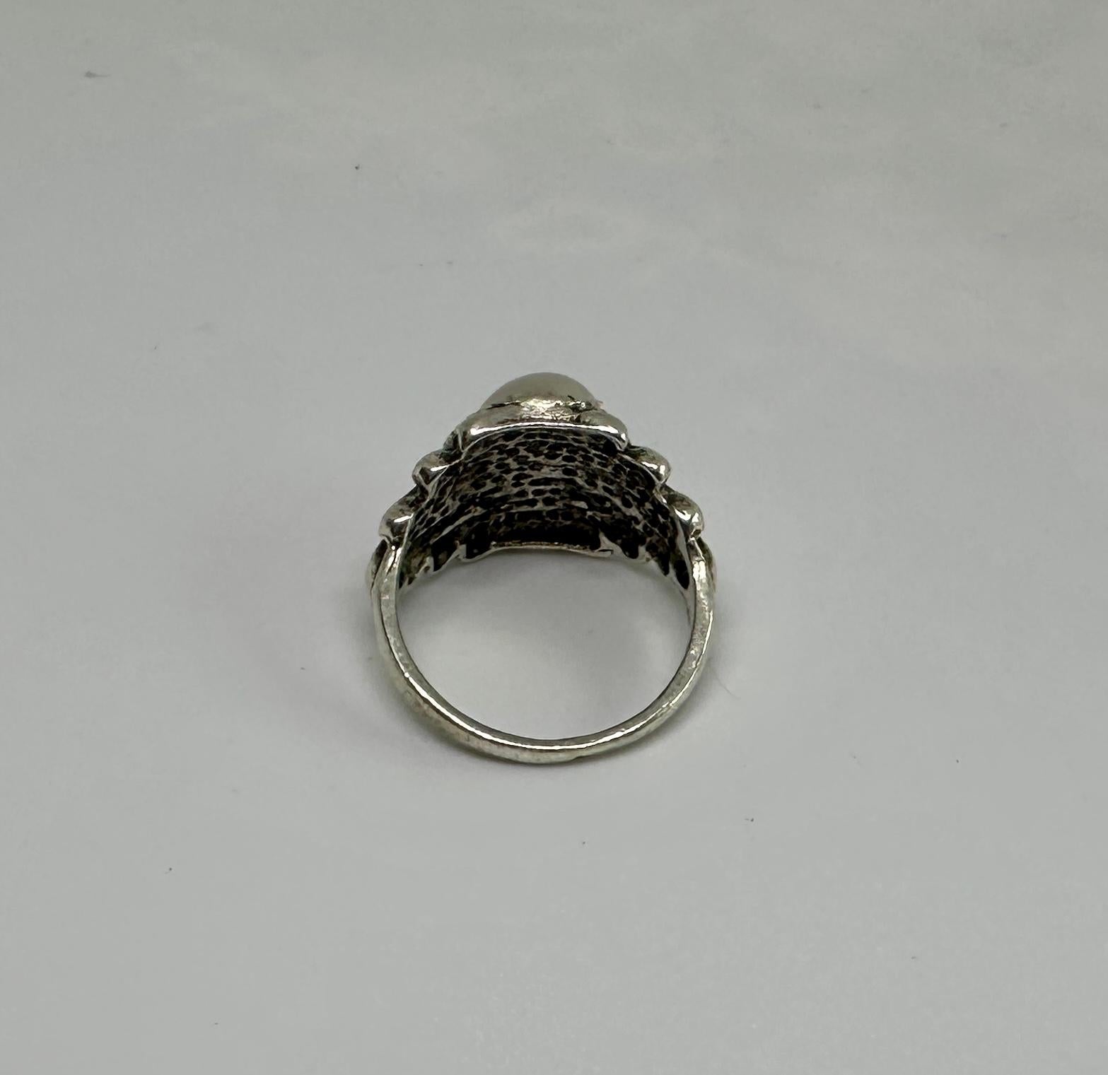 Native American Opal Ring 2.5 Carat Antique Silver For Sale 4