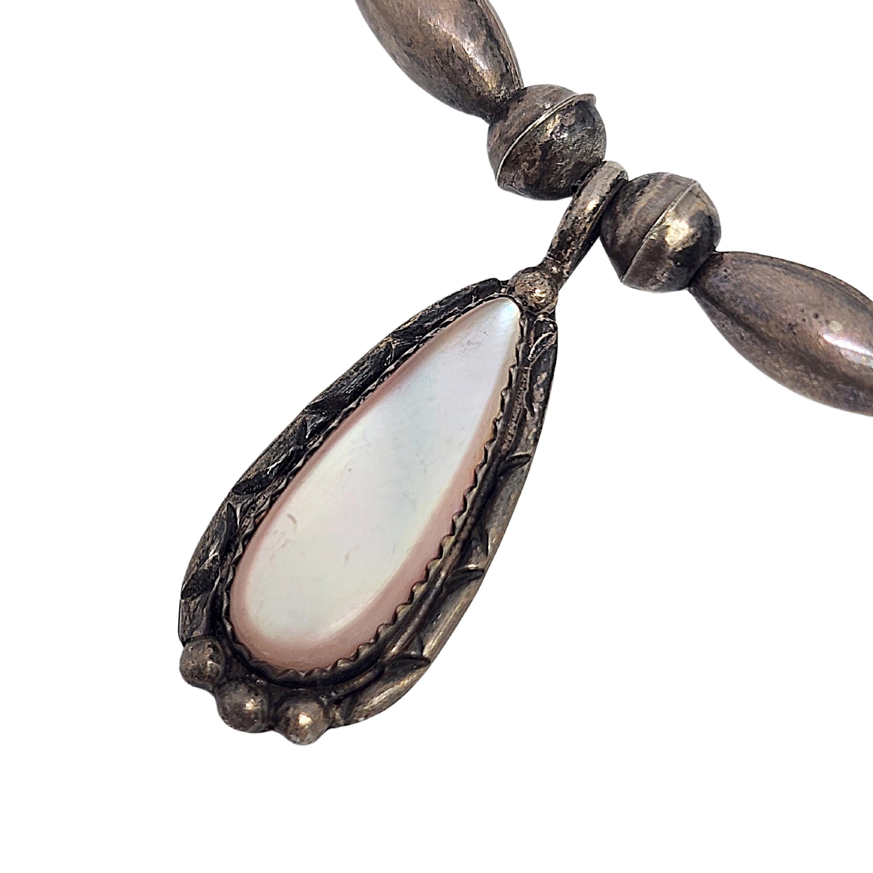Women's Native American Pink Mother of Pearl Silver Barrel Bead Dangle Necklace #17130 For Sale