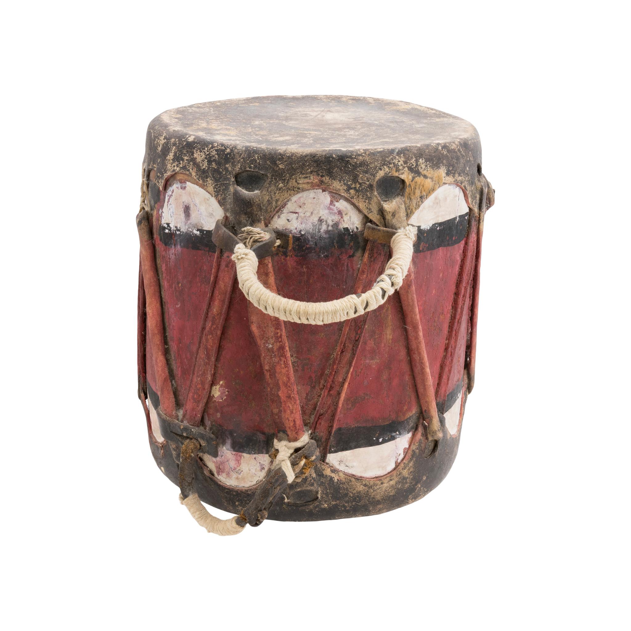 Native American Pueblo Drum In Good Condition For Sale In Coeur d'Alene, ID