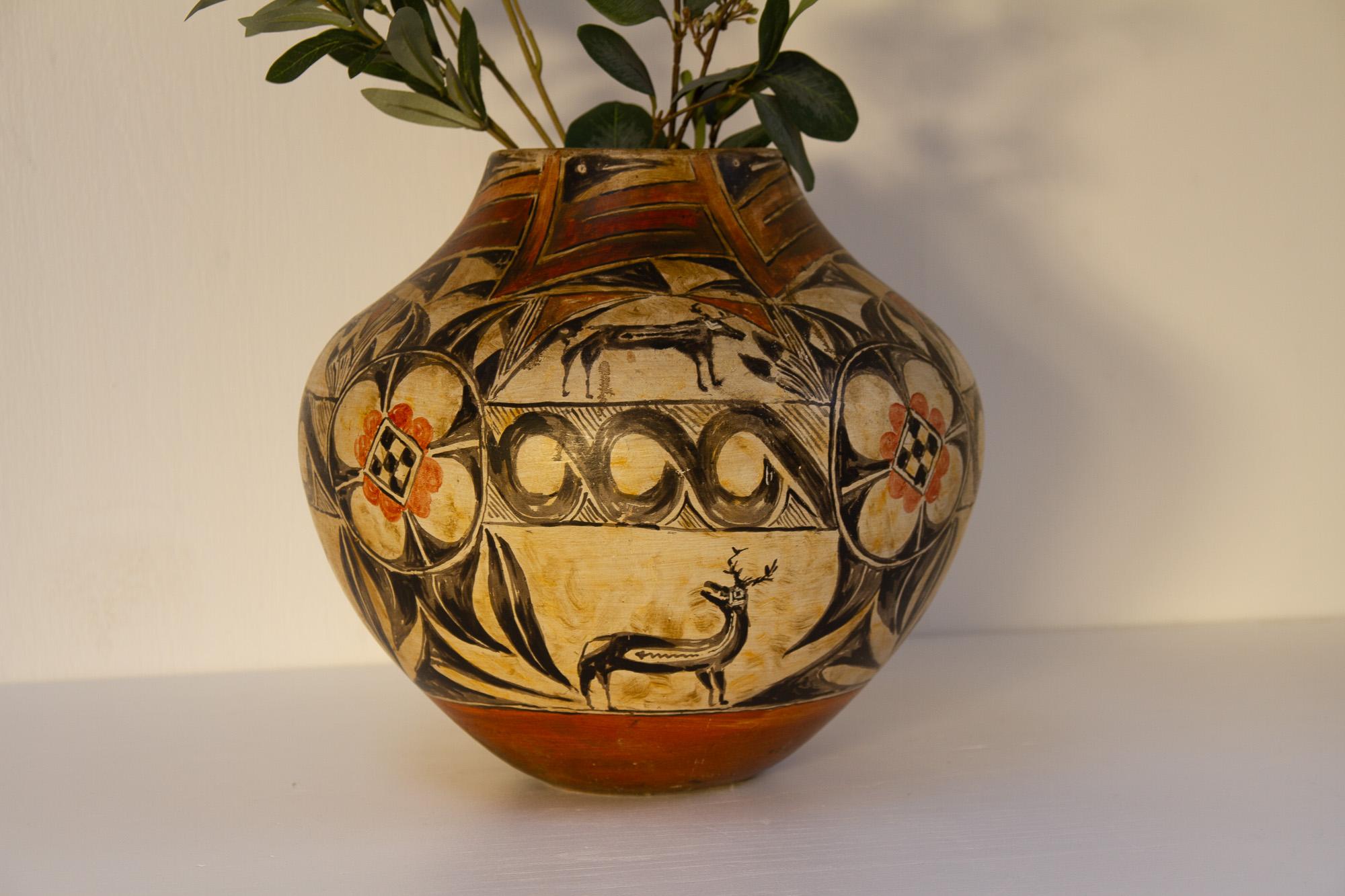 Native American Pueblo Olla Pottery, 1930s. 8