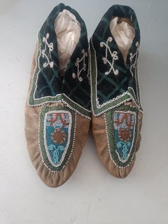 Native American Rare Antique Eastern Woodlands Beaded Moccasins