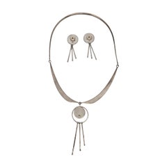 Gargantilla y pendientes de sugilita de plata de ley del nativo americano Richard Chavez #23596