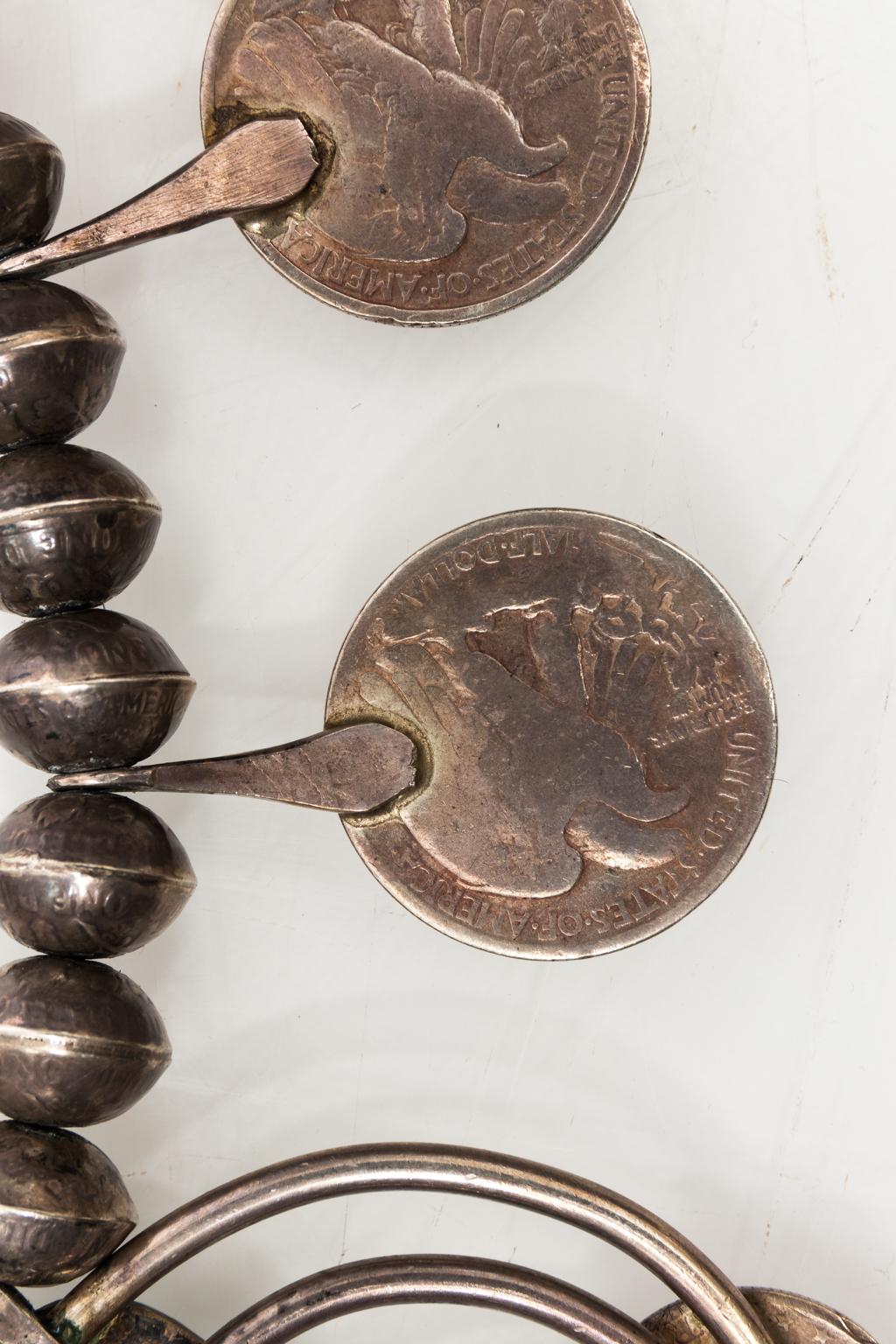 Native American Silver Coin Squash Blossom Halskette:: ca. 1930er Jahre 4