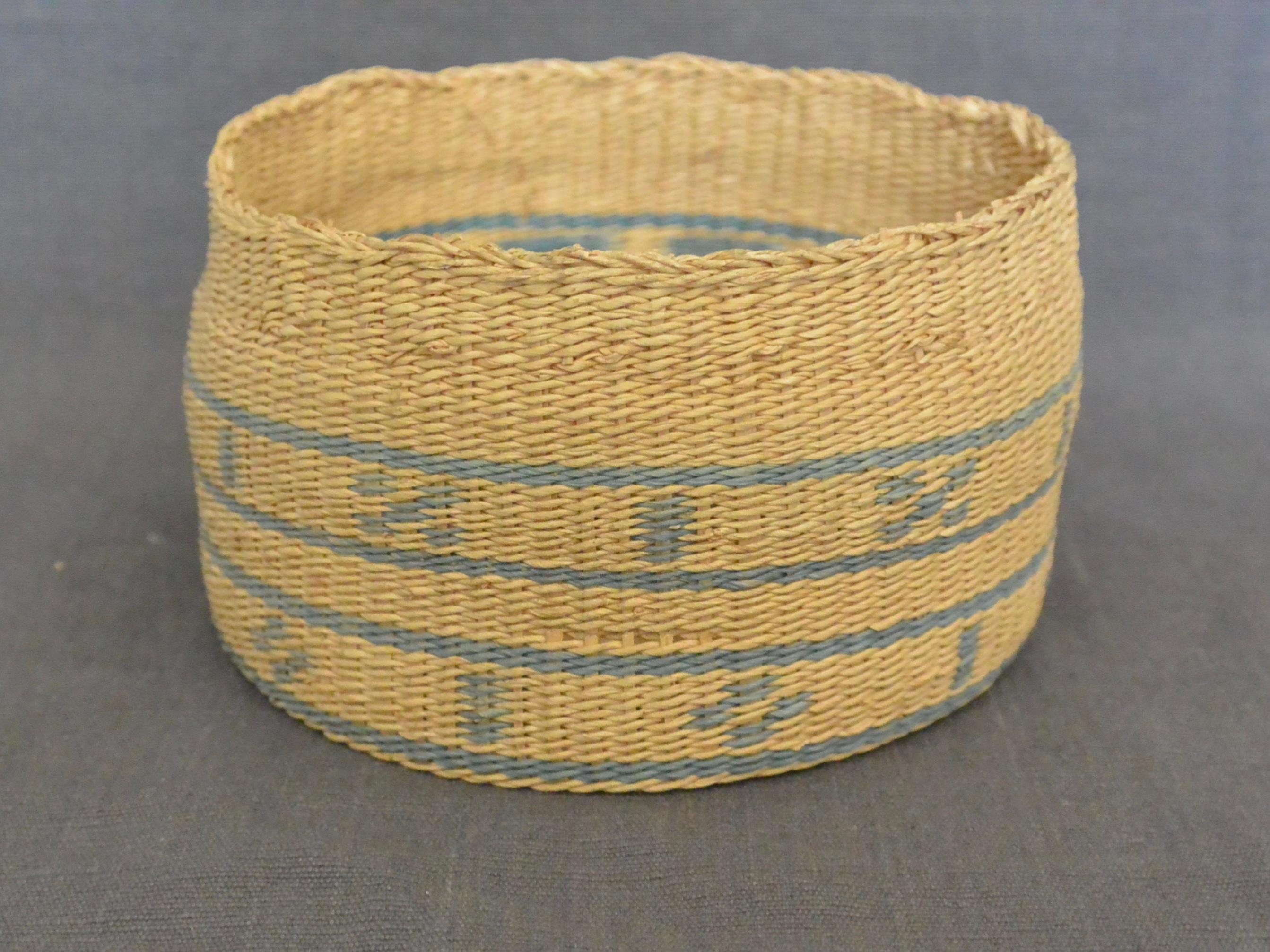 Native American Small Basket In Good Condition In New York, NY