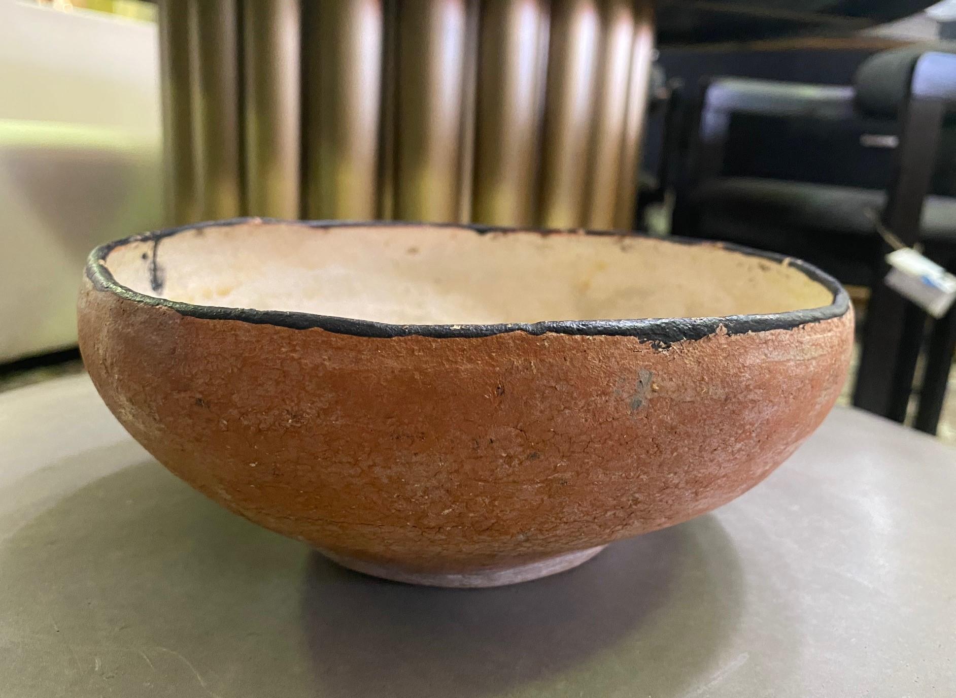 Native American Southwestern Hand Built Terracotta Pottery Blackened Center Bowl 1