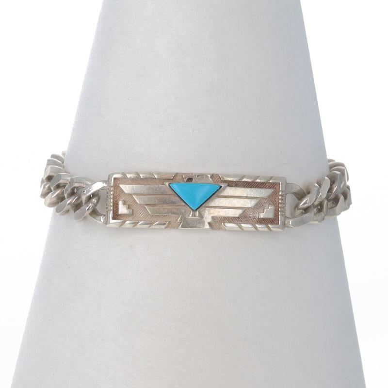 Amerikanischer Ureinwohner
Stammeszugehörigkeit: Südwestliche

Metallgehalt: Sterling Silber

Informationen zu Stein

Türkis
Behandlung: Routinemäßig verbessert

Kette Stil: Diamantschliff Kandare
Armband Style: Bar
Verschluss-Typ: