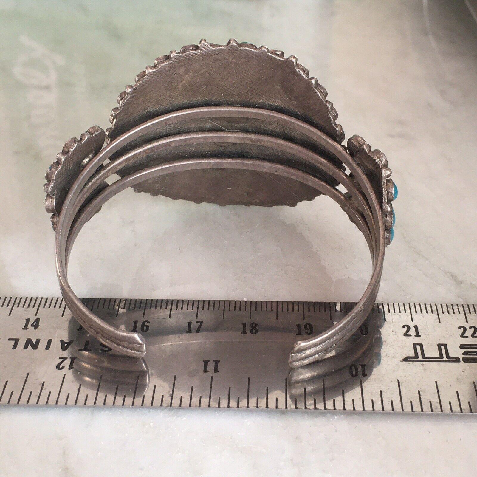 Bracciale Zuni a grappolo di turchese in argento Sterling dei nativi americani Hand Made in vendita 1