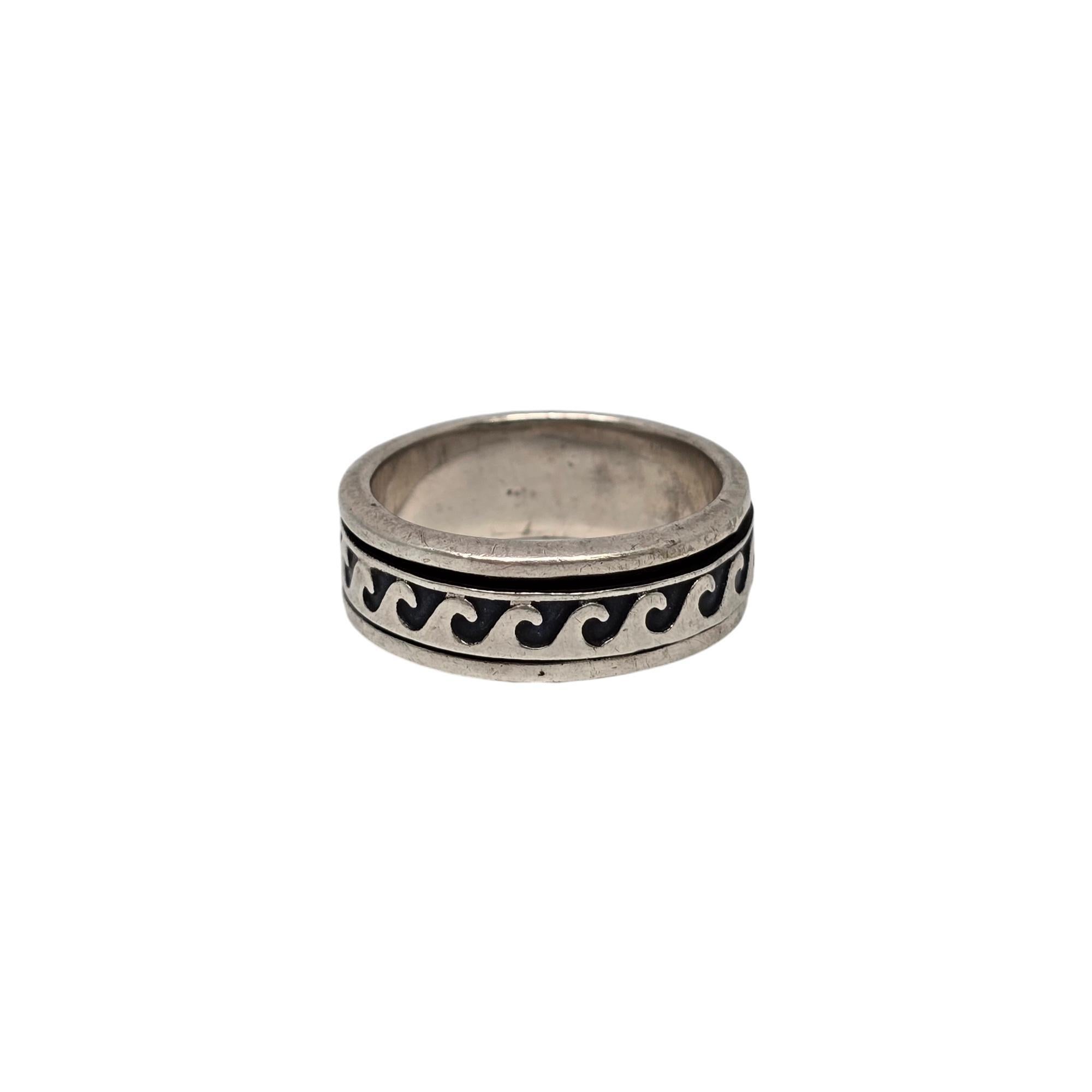 Anillo nativo americano de plata de ley con superposición de ondas Talla 9 #19113 nativo estadounidense en venta