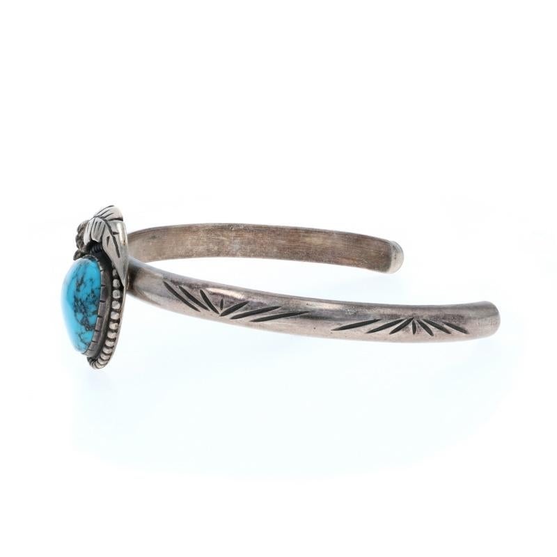 Bracelet manchette solitaire en turquoise et plumes d'Amérique du Nord - 925 Excellent état - En vente à Greensboro, NC