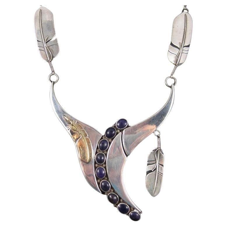 Native American Sugilite-Feder-Halskette Wilbert Cora Vandever im Angebot