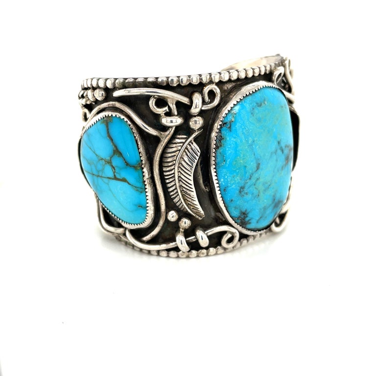 Native American Turquoise Sterling Silver Cuff Bracelet In Good Condition For Sale In Mount Kisco, NY