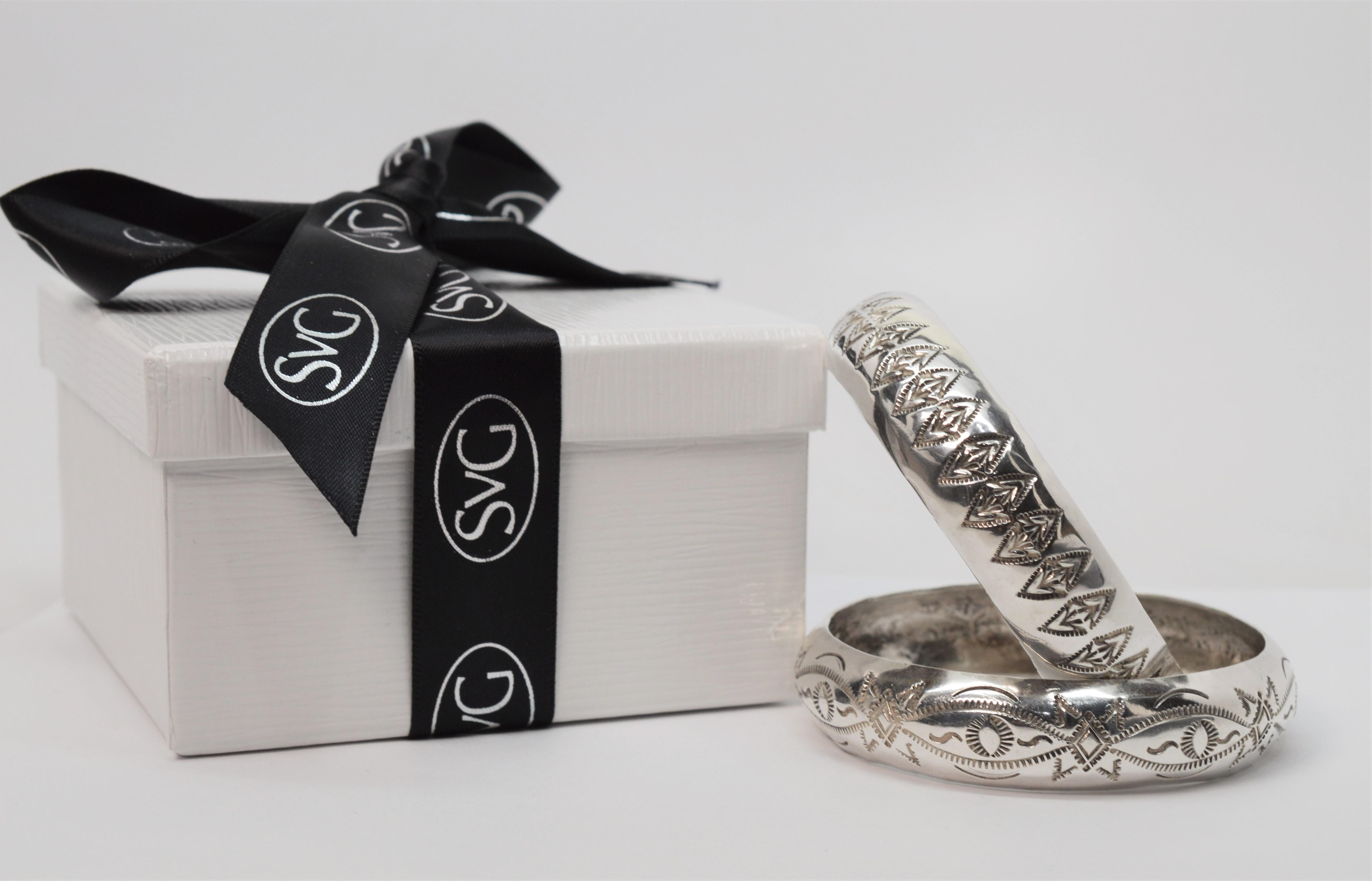 W. Tracy: Armreif-Armband-Duo aus Sterlingsilber, Indigene Kunst (Nord-/Südamerika) 5