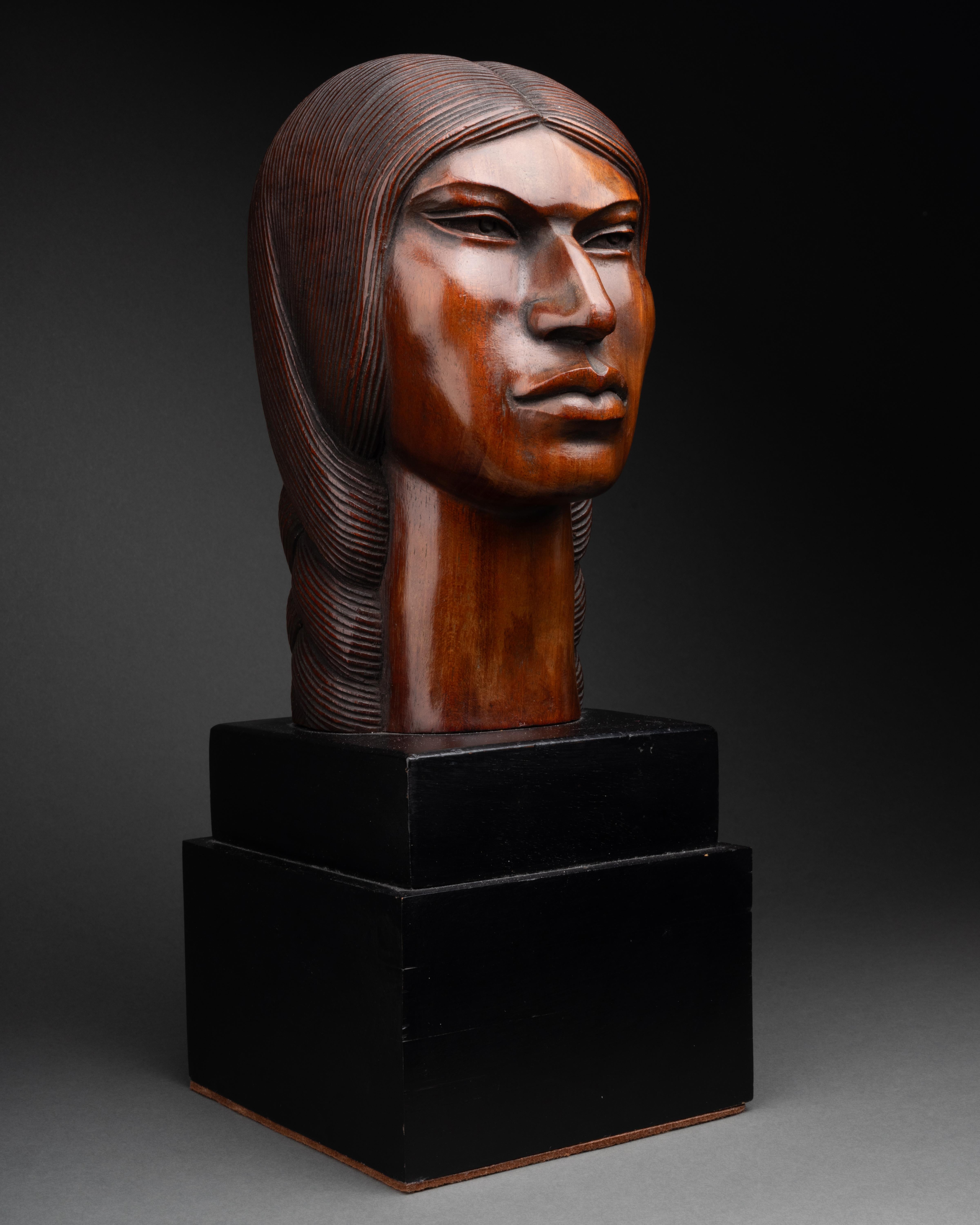 Native American Native indian-American bust hand-carved in wood, CIrca 1930 For Sale