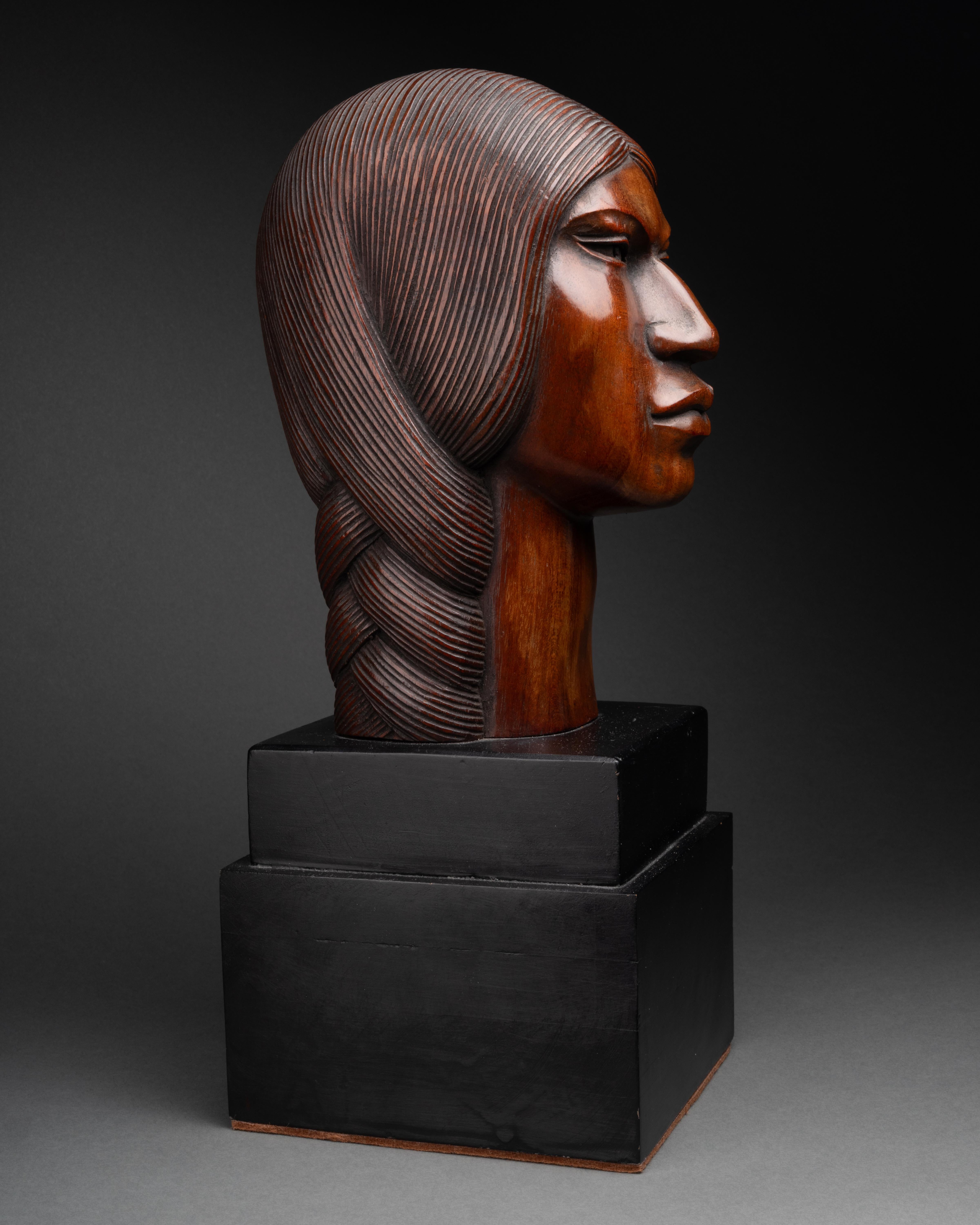 French Native indian-American bust hand-carved in wood, CIrca 1930 For Sale