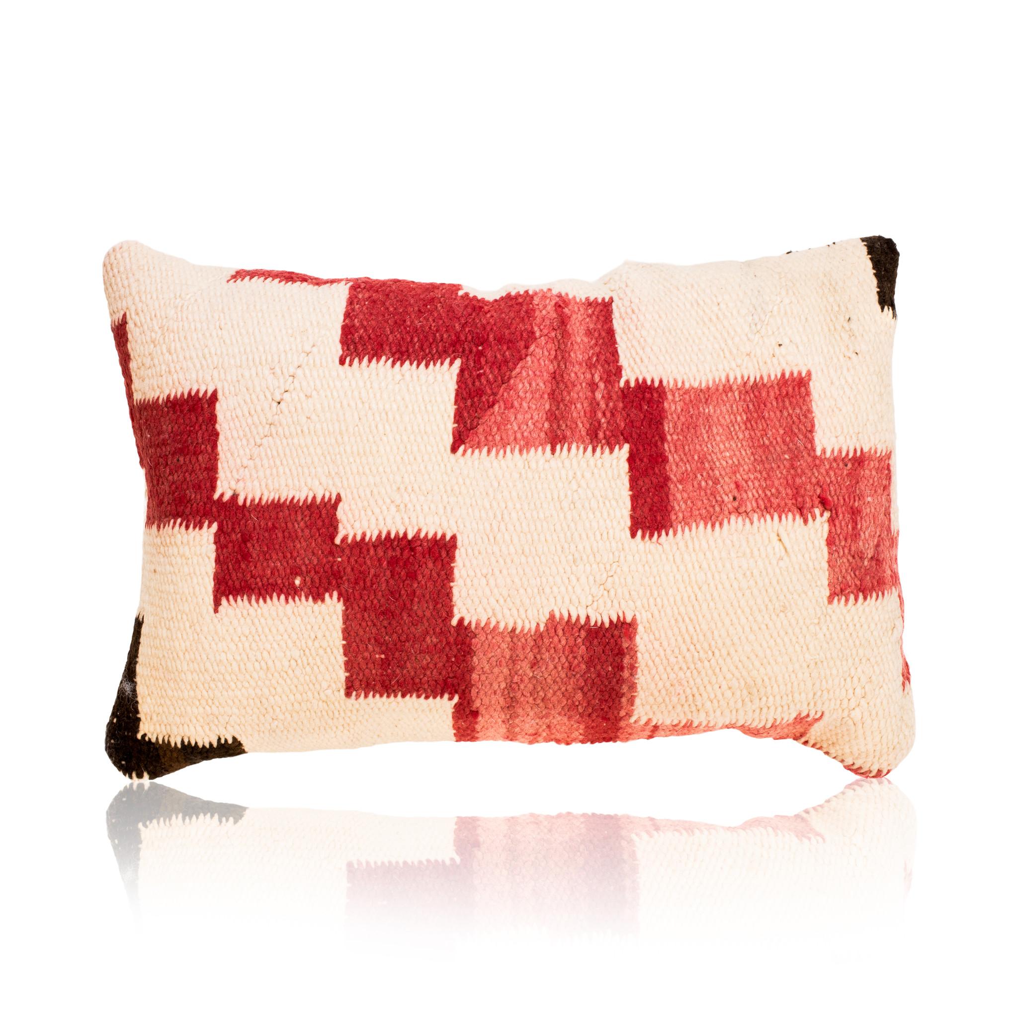 Native Lodge Pillow In New Condition For Sale In Coeur d'Alene, ID