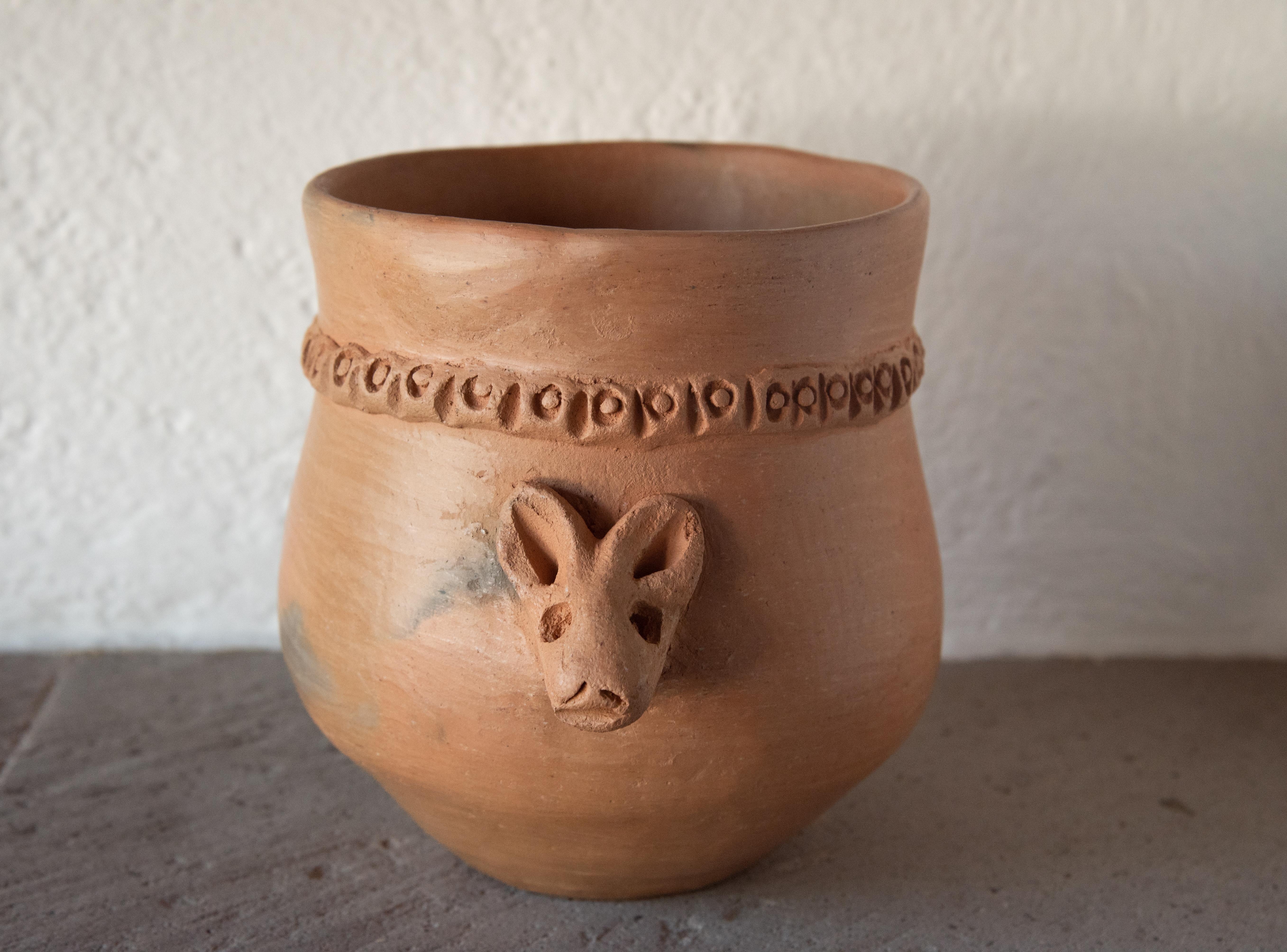 Native American Native Mexican Pottery Clay Pot Vessel Oaxaca Terracota Folk Art Mouse Head Tail