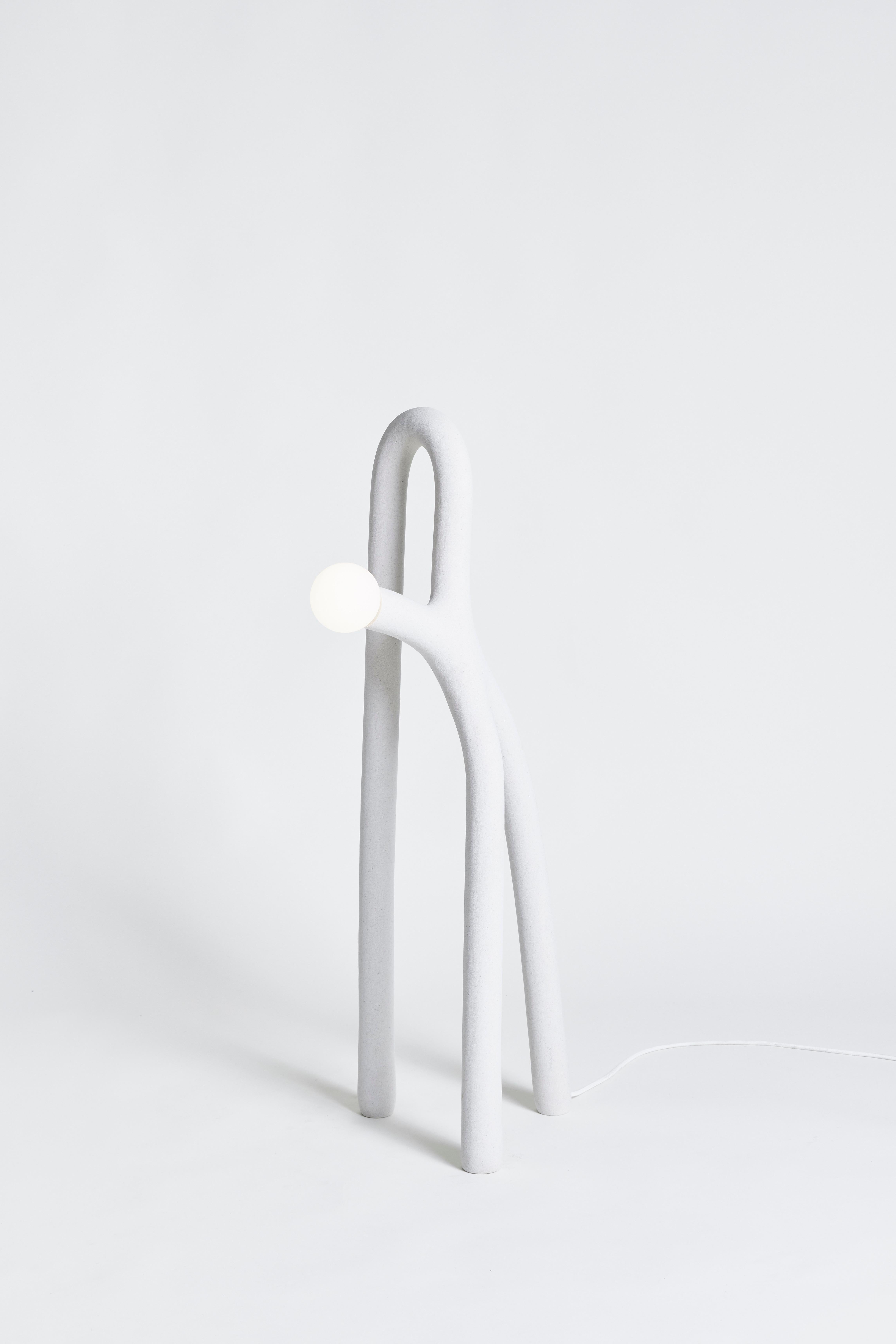Native Object 01, Stehlampe mit Heißdrahtverlängerungen (Moderne) im Angebot