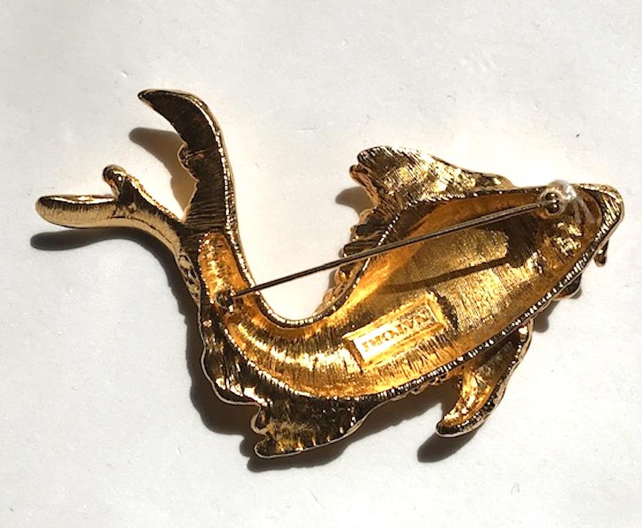 Natori 1980s Large Gold Fish Brooch 4