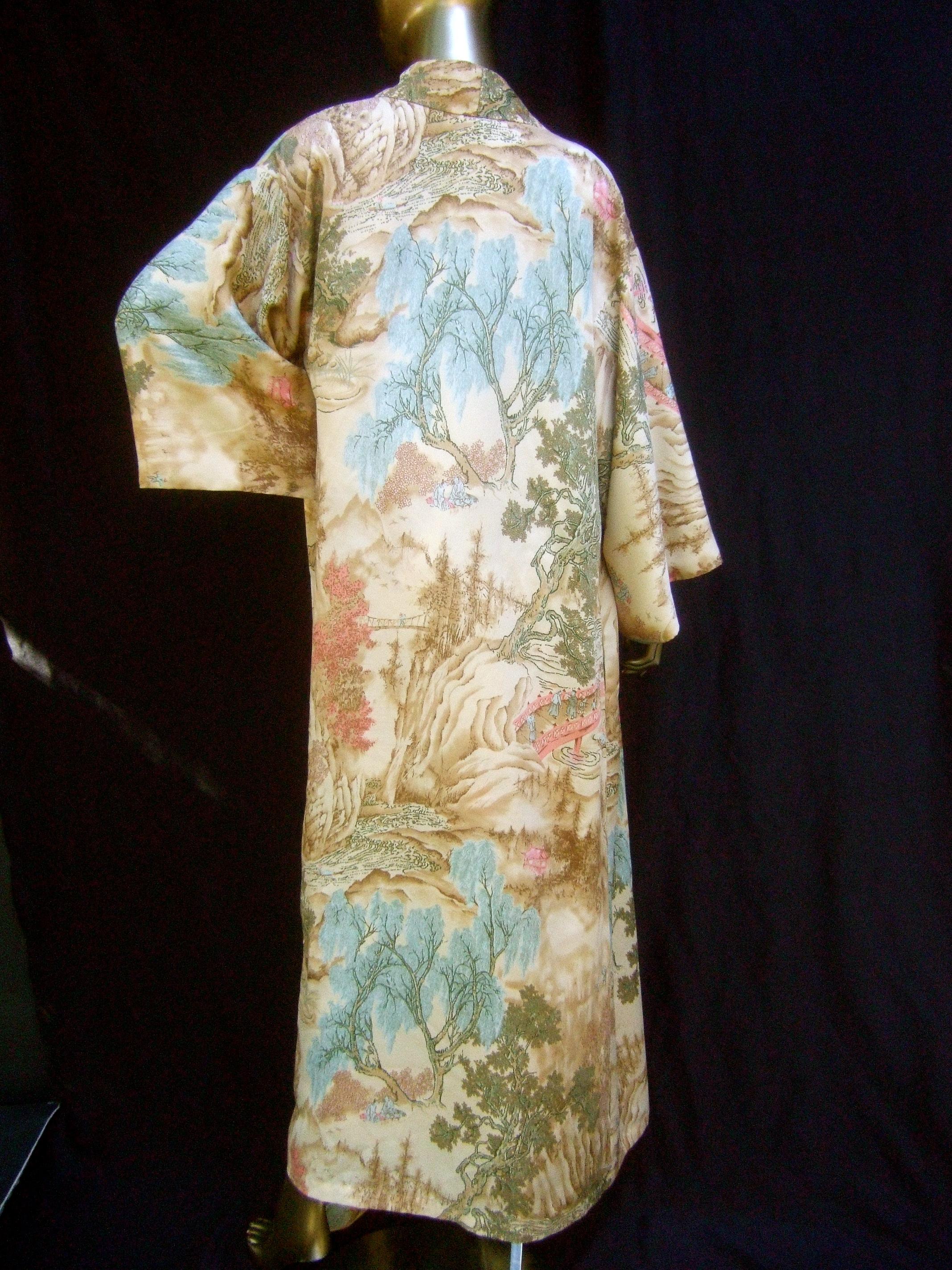 Natori Asian Print Peignoir Duster Robe & Slip Gown Ensemble  circa 1990s For Sale 5
