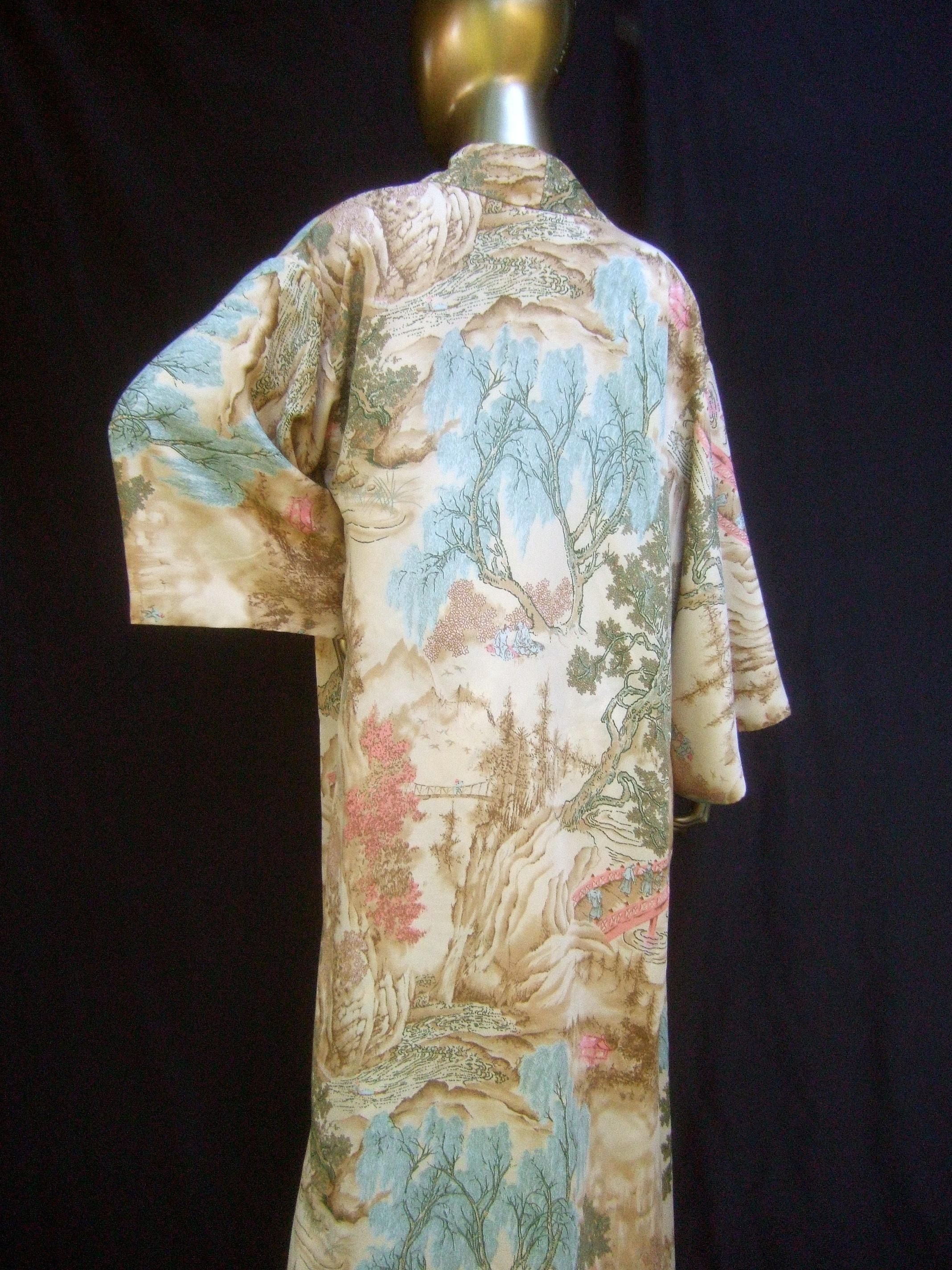 Natori Asian Print Peignoir Duster Robe & Slip Gown Ensemble  circa 1990s For Sale 12