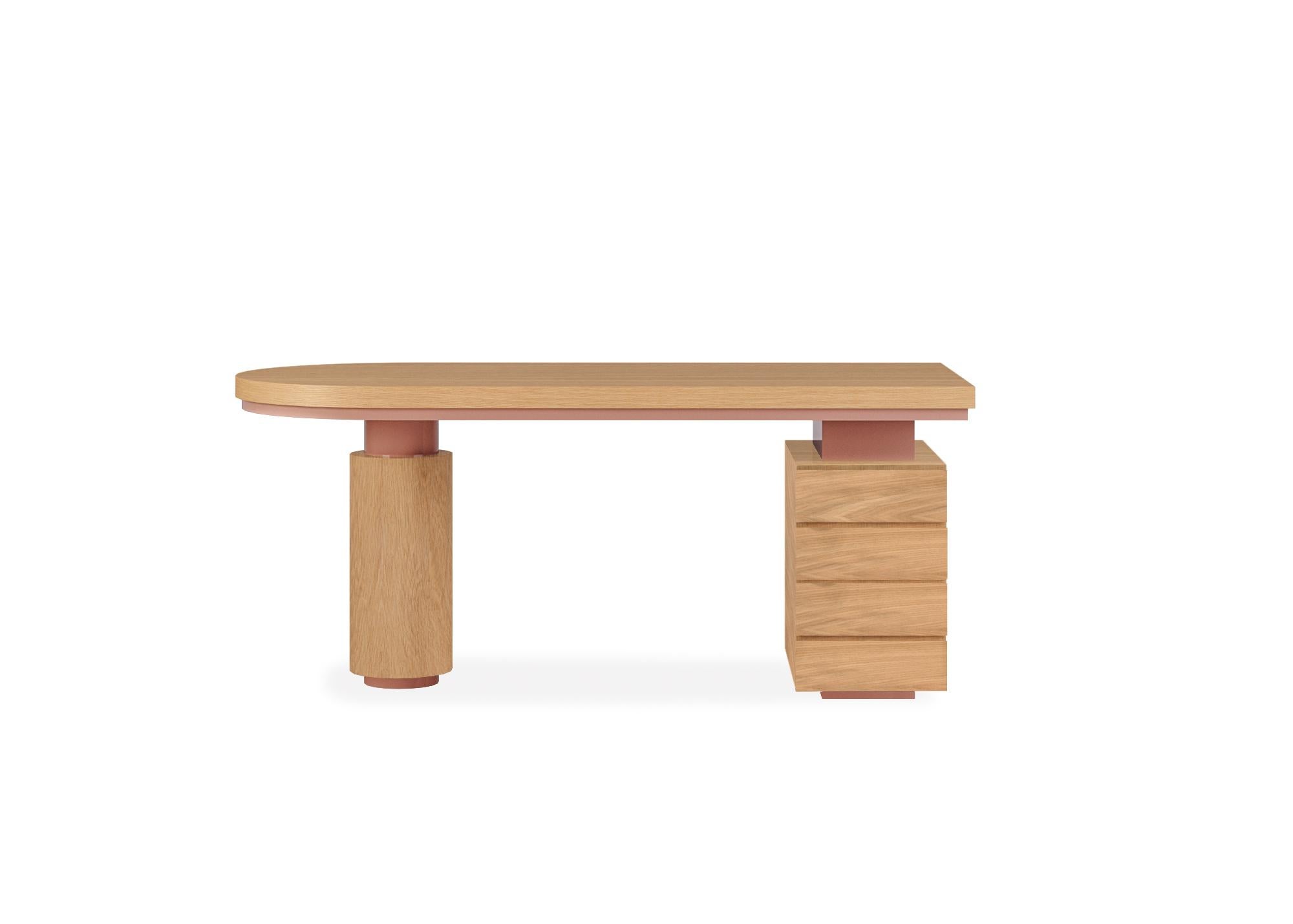 Chêne Bureau Natsu en chêne courbé avec accents laqués et rangement latéral en vente