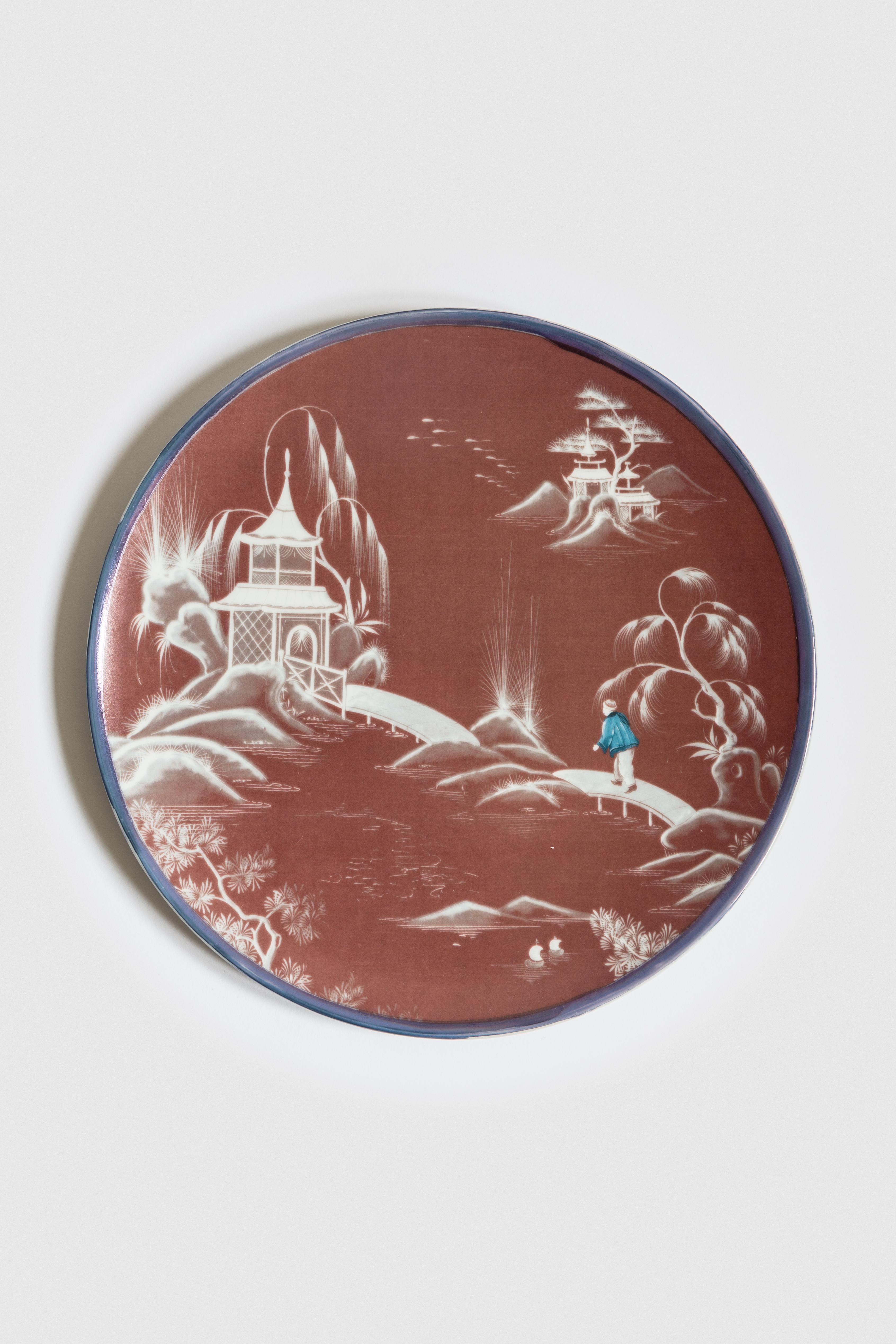 Natsumi, Sechs zeitgenössisches Porzellan-Essteller mit dekorativem Design (21. Jahrhundert und zeitgenössisch) im Angebot