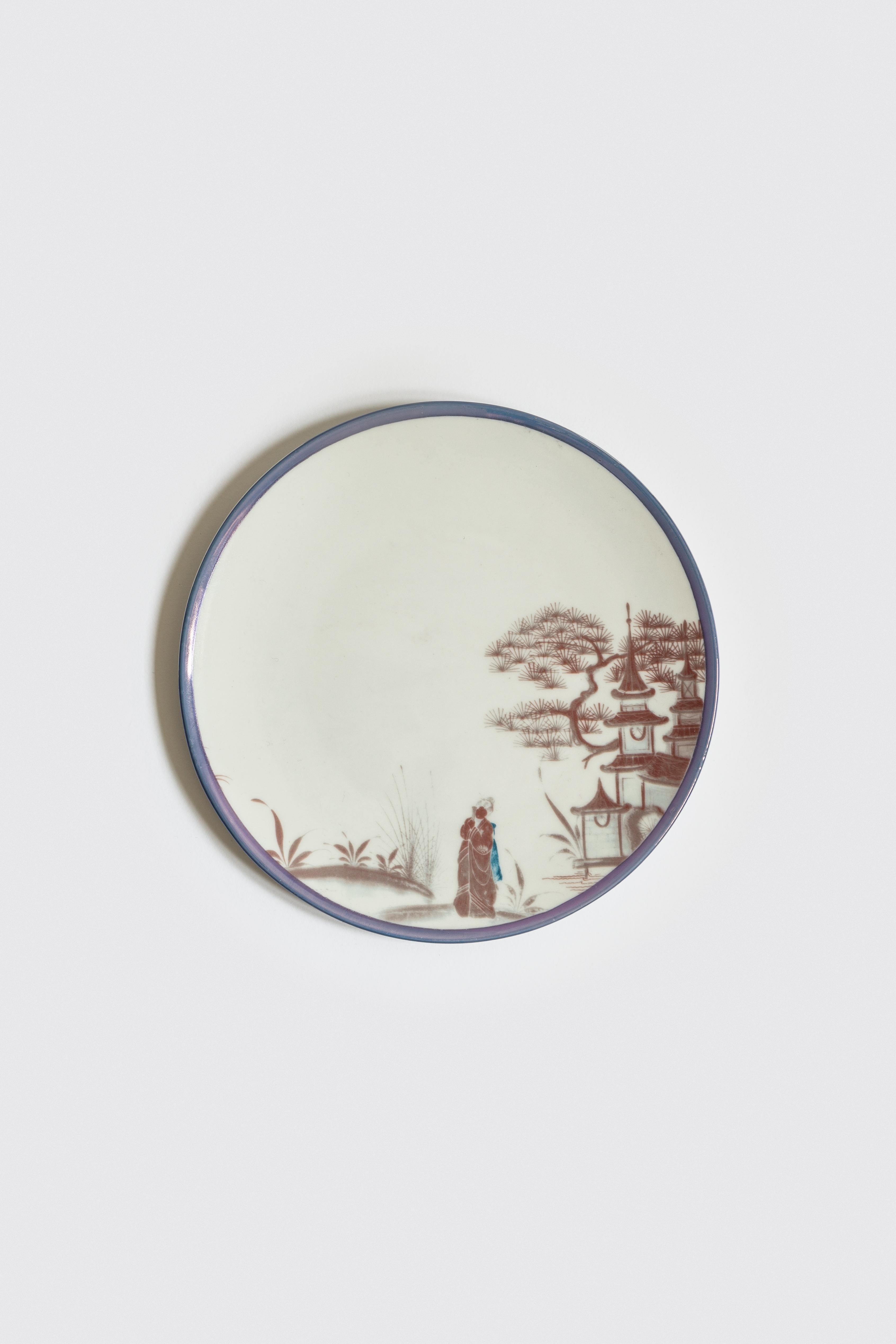 Natsumi, Six Contemporary Porcelain Dessert Plates with Decorative Design For Sale 3
