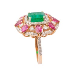 Natürlicher 3.30cts Smaragd, 1.88cts Rubin & 1.00cts Diamant Ring in 18k Gold