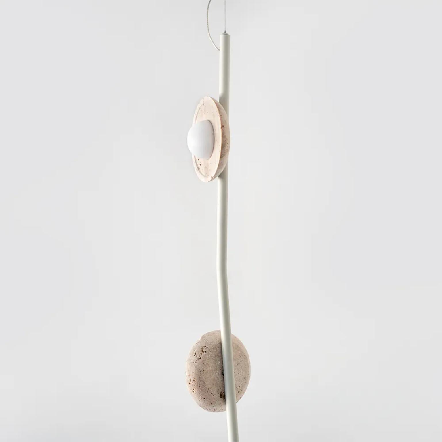 Altro Lampada a sospensione verticale Natura di WJ Luminaire in vendita