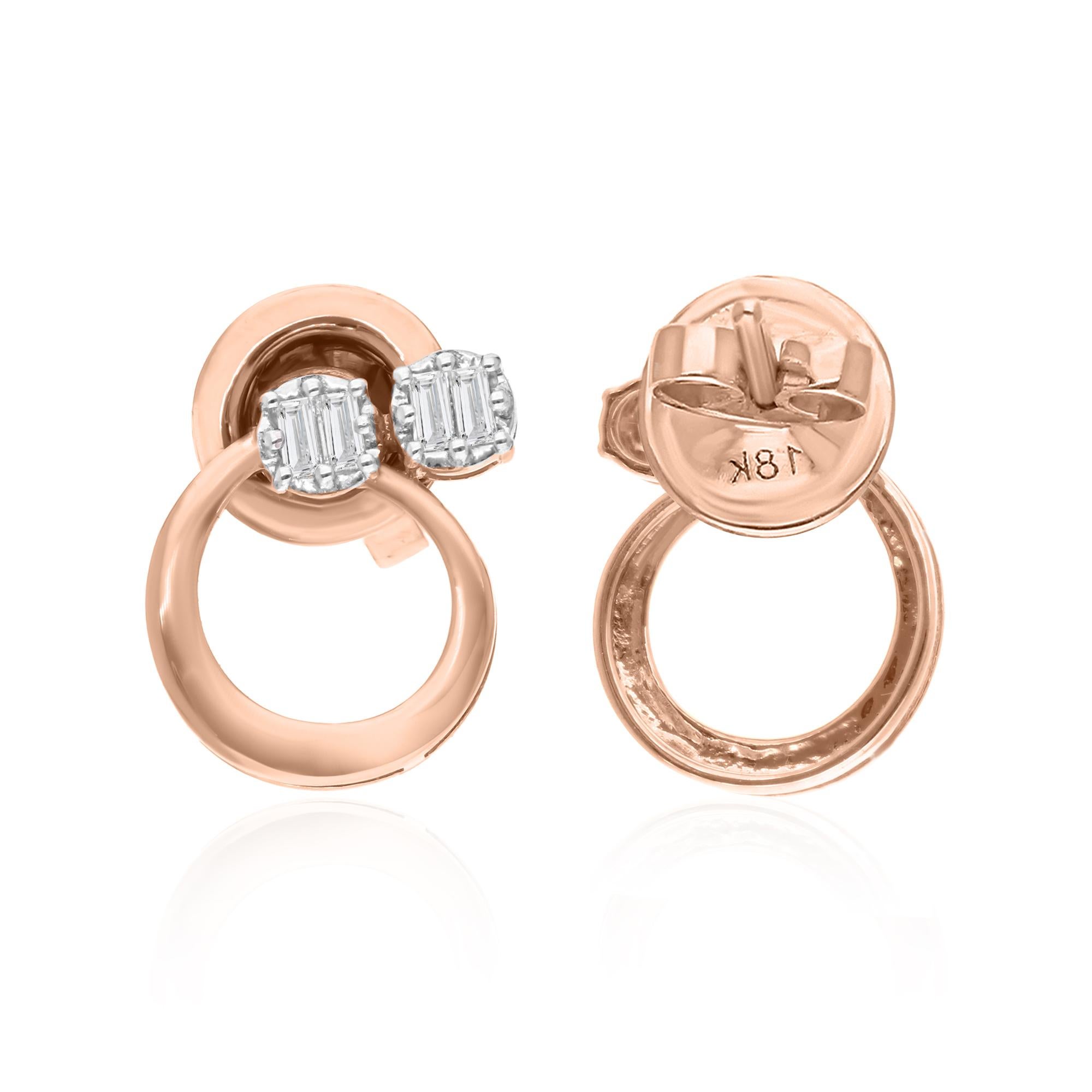 Diese exquisiten Ohrringe sind aus 18-karätigem Gold gegossen und mit 0,11 Karat funkelnden Diamanten besetzt.

FOLLOW SPECTRUM JEWELS Storefront, um die neueste Collection'S und exklusive Stücke zu sehen. Spectrum Jewels ist stolz darauf, ein Top