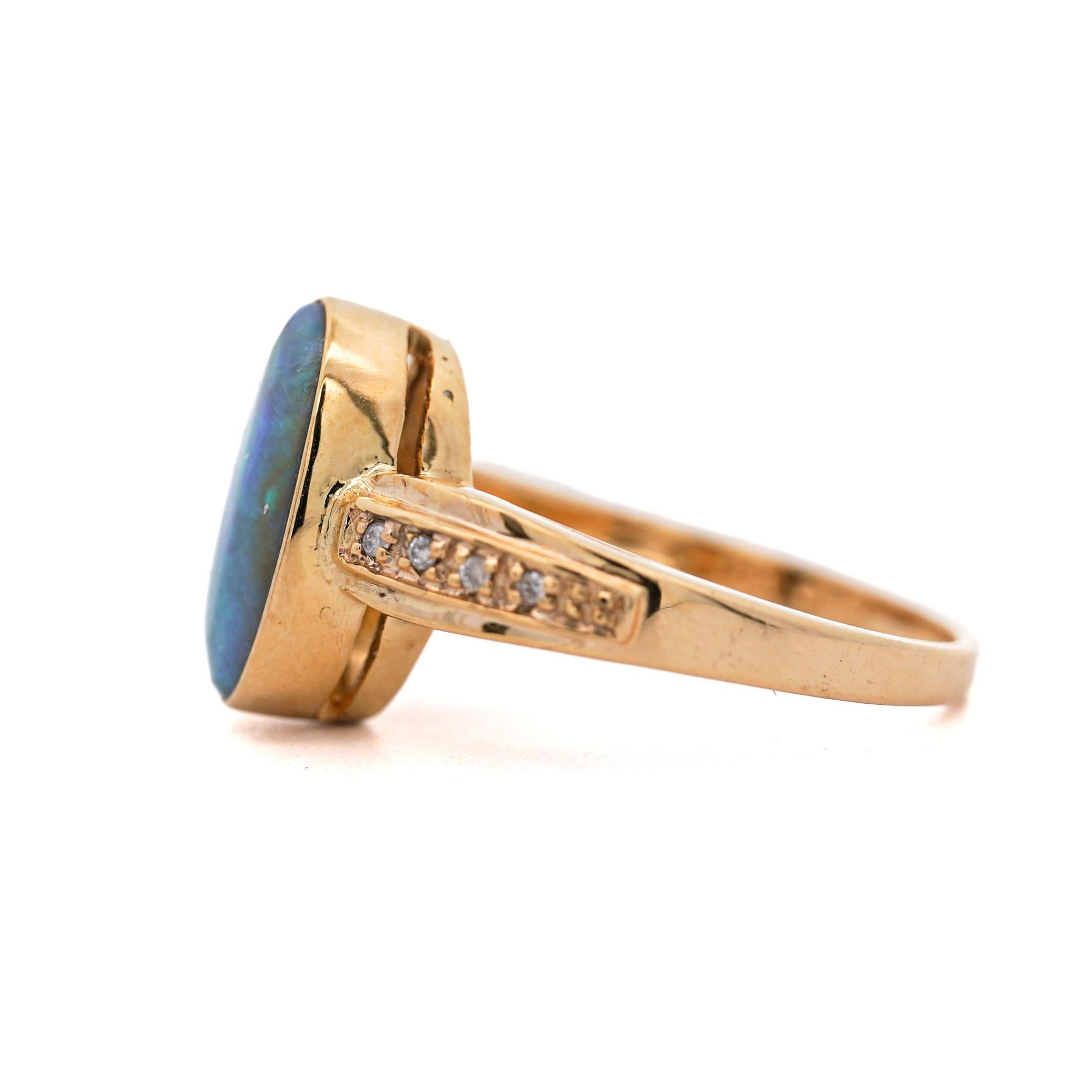 Bague en or jaune 18 carats et 14 carats, diamant naturel de 0,12 carat et doublet d'opale noire en vente 1