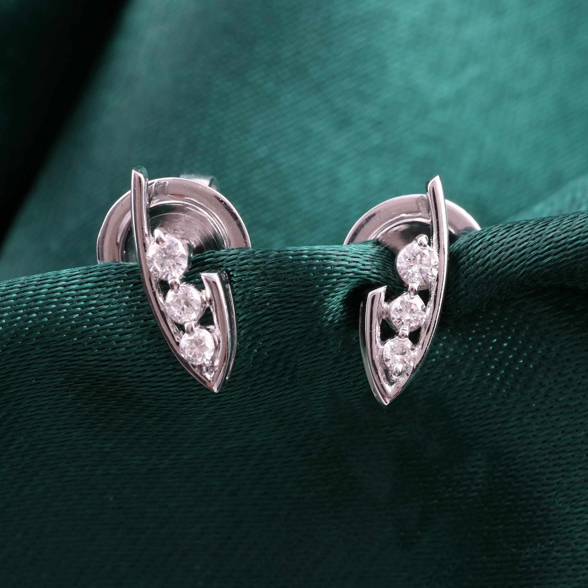 Natürliche 0,12 Karat SI Reinheit HI Farbe Diamant Ohrringe 9 Karat Weißgold (Rundschliff) im Angebot