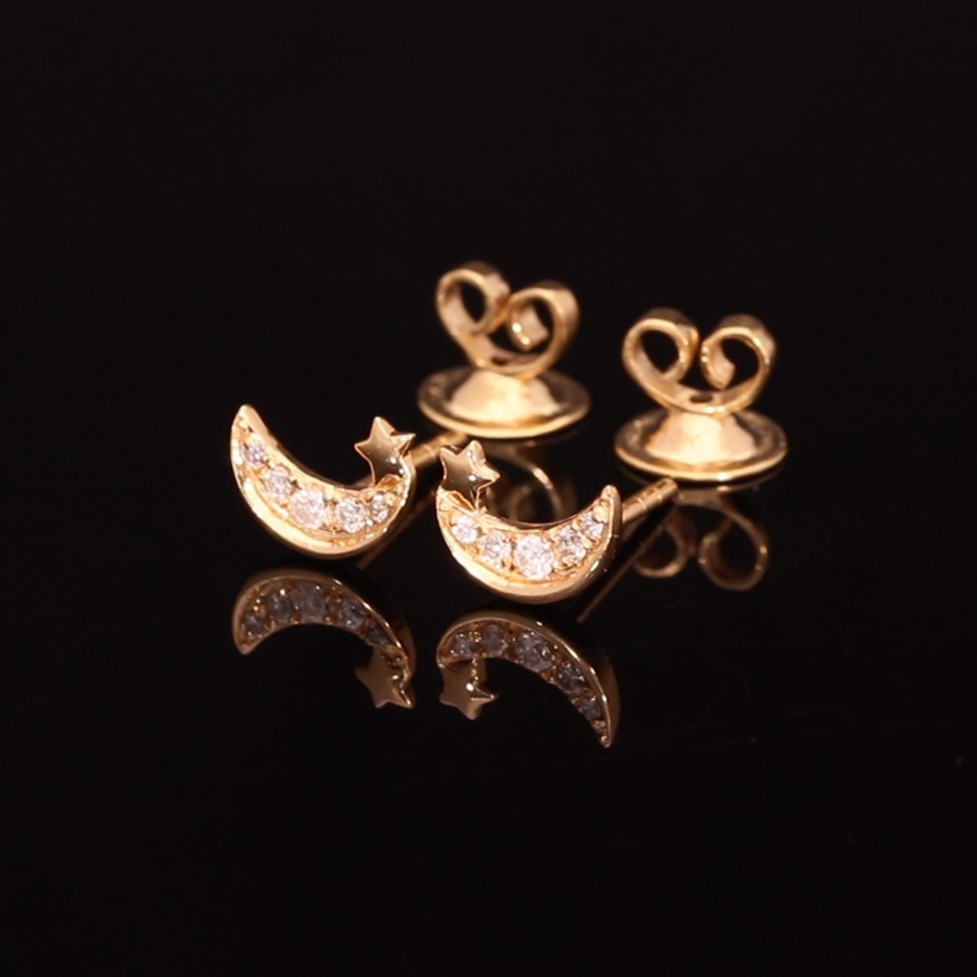 Round Cut Natural 0.13 Carat Diamond Star Moon Stud Earrings 18 Karat Yellow Gold Jewelry For Sale