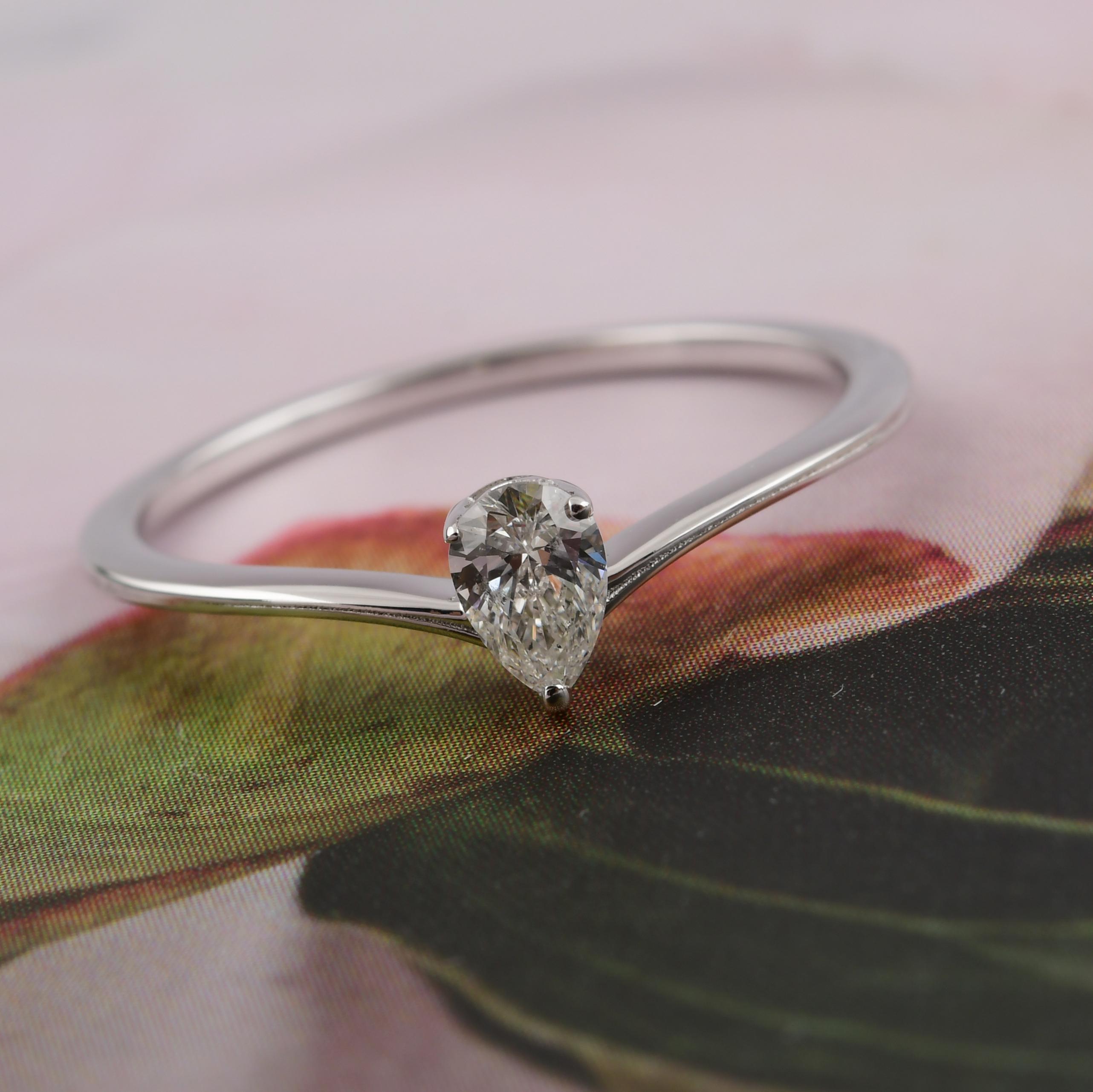 Taille poire Bague en or blanc 18 carats avec diamant poire certifié SGL SI/HI de 0,23 carat en vente