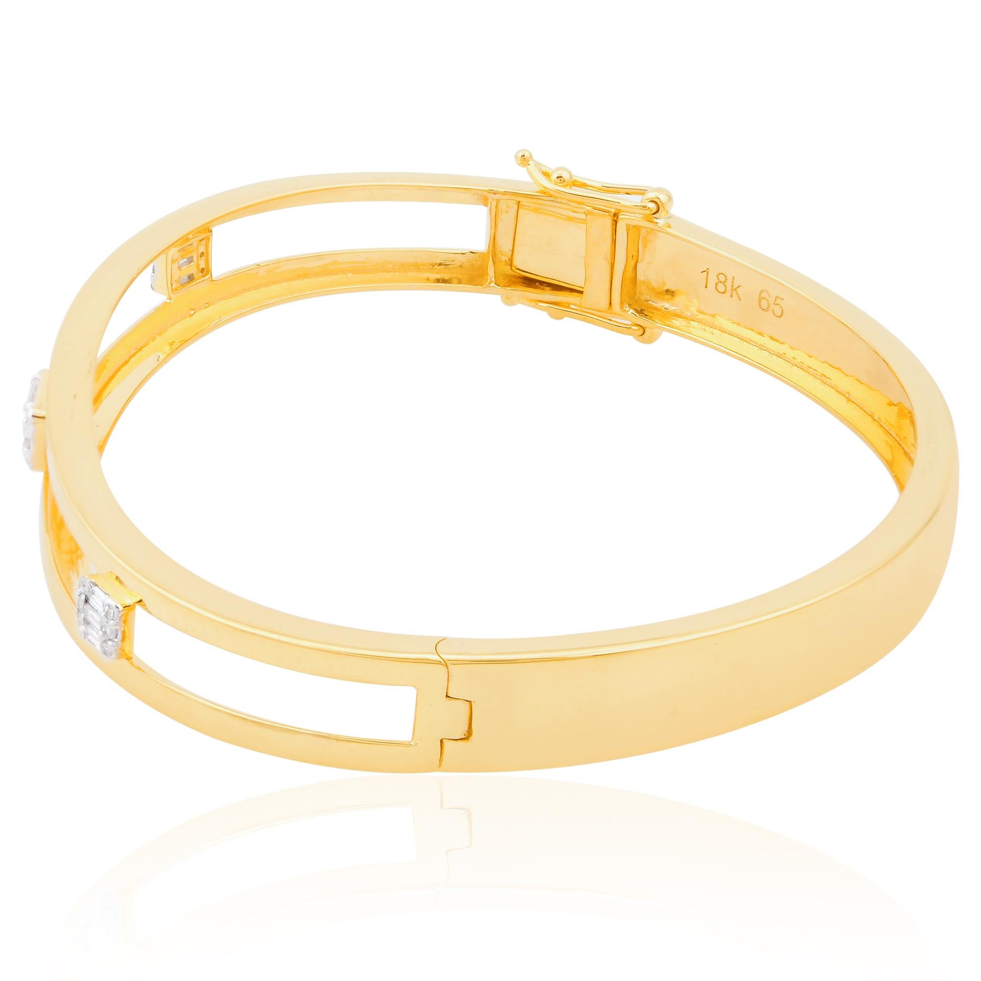 Designed for both elegance and versatility, this bangle bracelet effortlessly transitions from day to night, adding a touch of glamour to any ensemble. Whether worn alone for understated sophistication or layered with other bracelets for a more