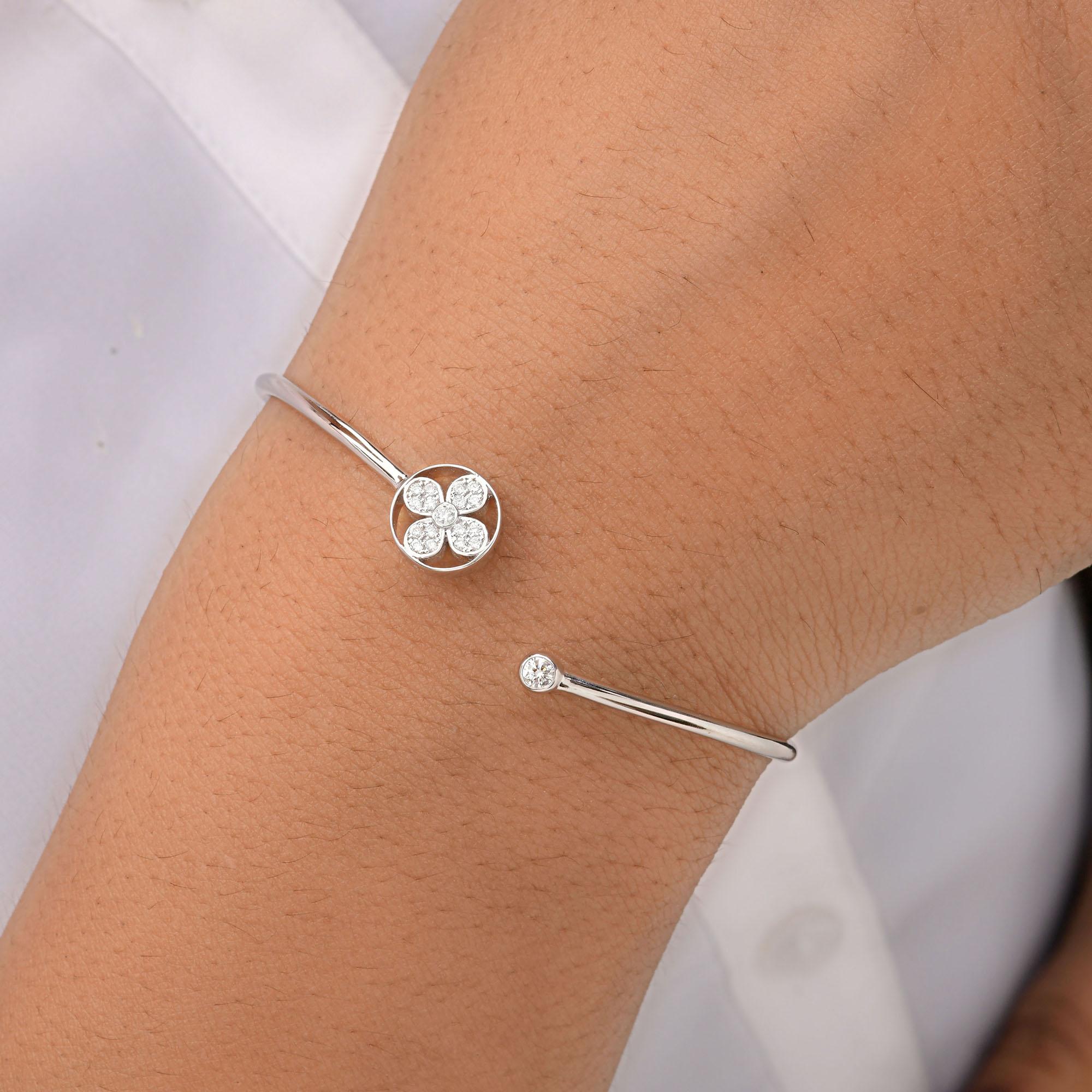 Natural 0.25 Carat Round Diamond Flower Cuff Bangle Bracelet 18 Karat White Gold In New Condition For Sale In Diera, Dubai
