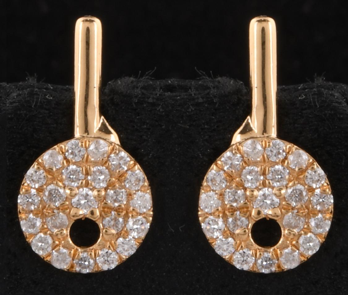 Modern Natural 0.30 Carat Pave Diamond Key Stud Earrings 18 Karat Yellow Gold Jewelry For Sale