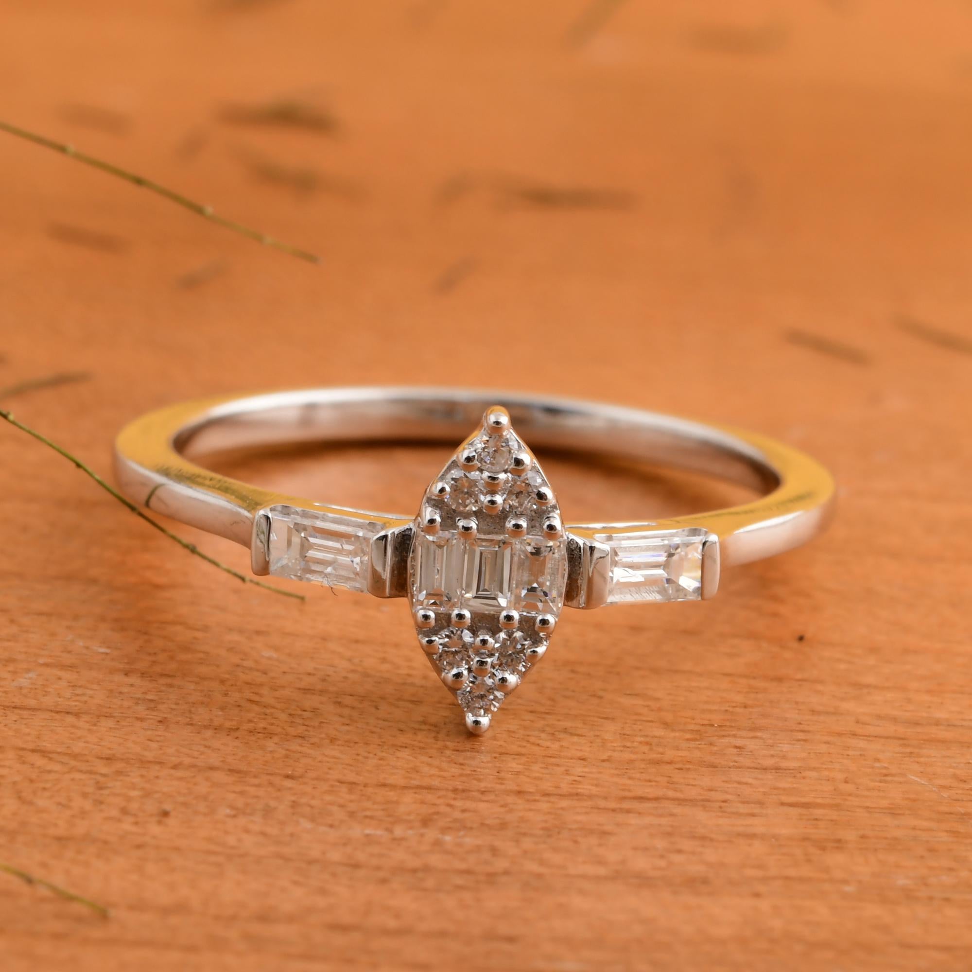 Baguette Cut Natural 0.31 Carat SI/H Baguette Round Diamond Ring 18 Karat White Gold Jewelry For Sale