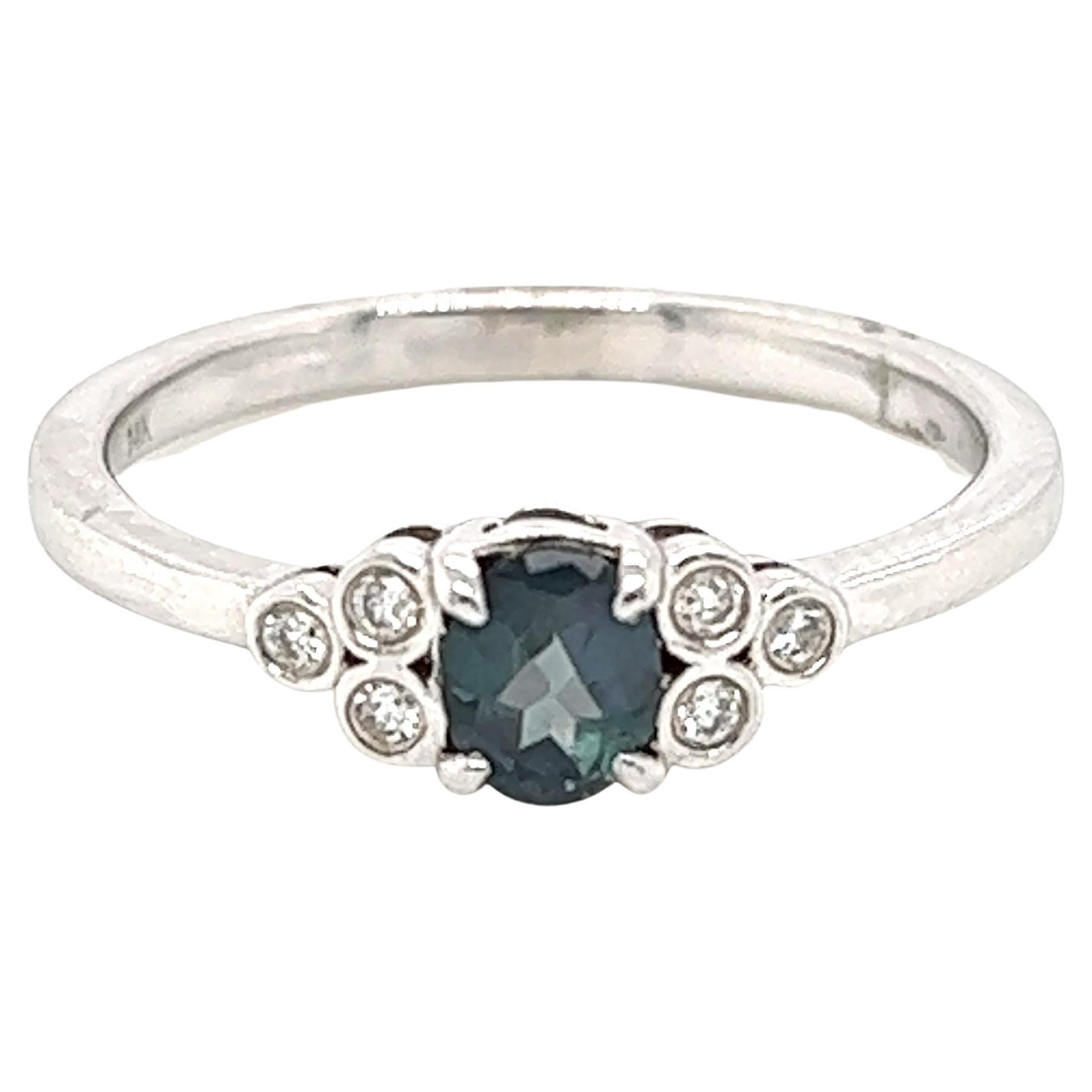 Natural 0.39 Ct Brazillian Alexandrite & Diamond Vintage Ring