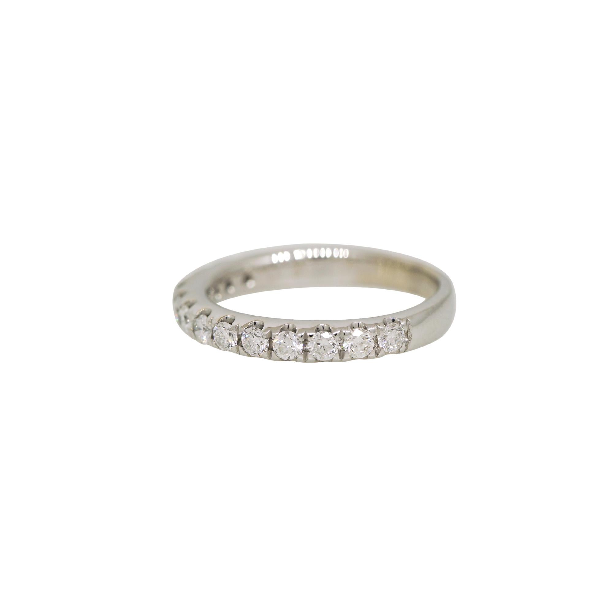 Round Cut Natural 0.41 Carat Round Brilliant Cut Diamond 14 Karat Halfway Ring In Stock For Sale