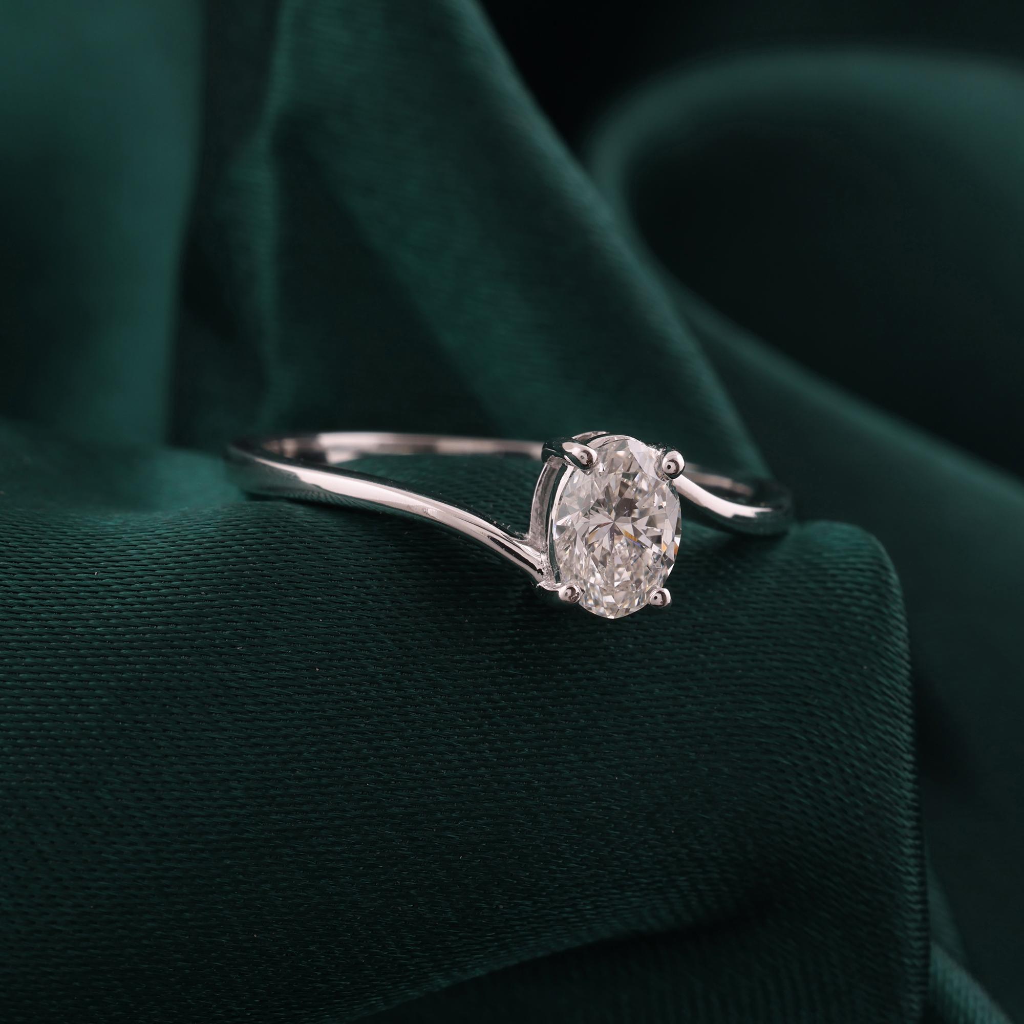 Im Angebot: Natürlicher 0,52 Karat SI Reinheit HI Farbe Oval Diamantring 18 Karat Weißgold () 7