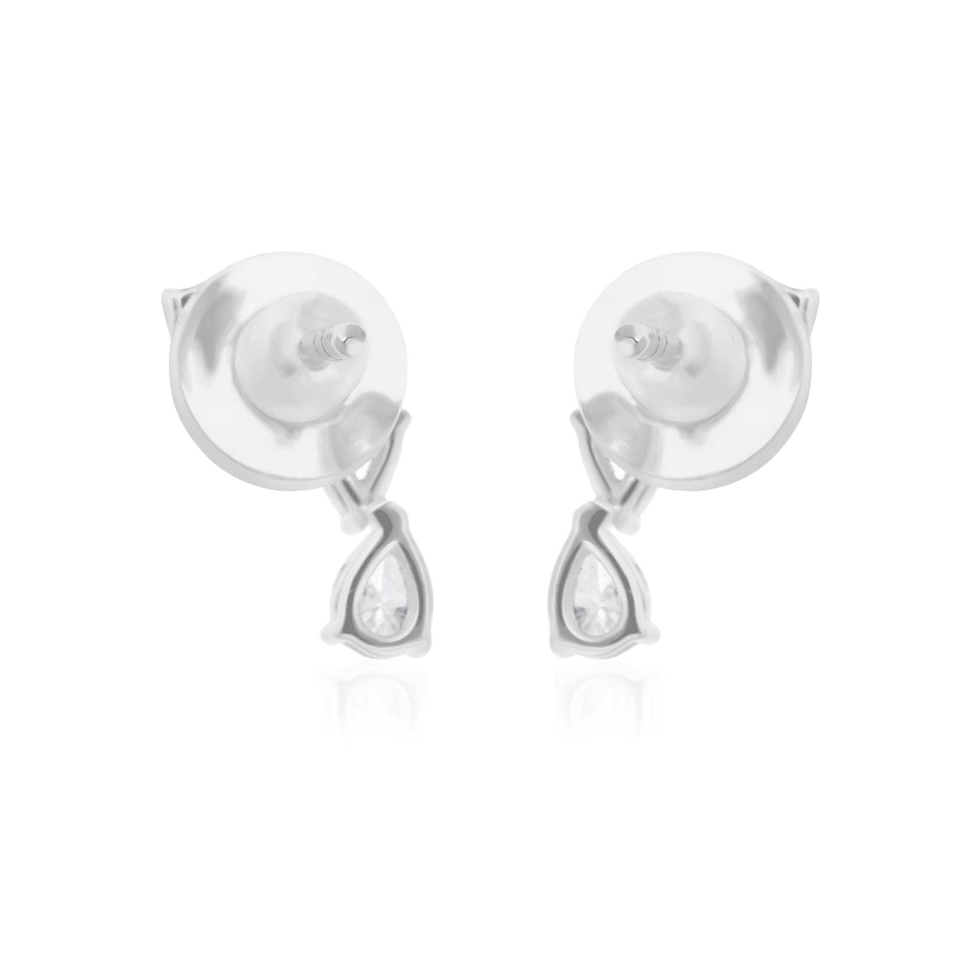 Natural 0.52 Carat SI/H Pear Shape Diamond Earrings 18 Karat White Gold Jewelry In New Condition For Sale In Diera, Dubai